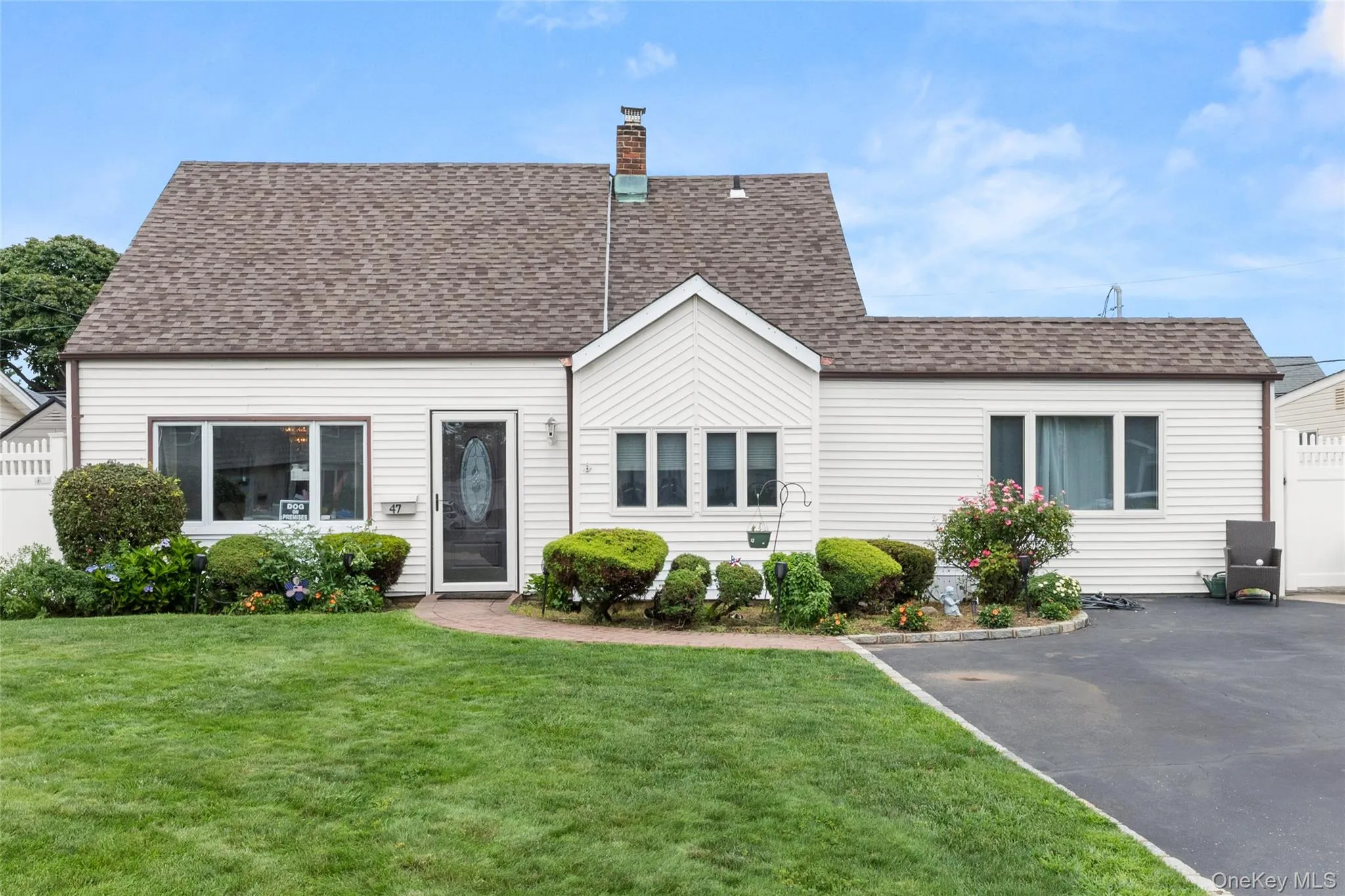 47 Cove Lane, Hempstead, NY, 4 Bedrooms Bedrooms, 7 Rooms Rooms,2 BathroomsBathrooms,Residential,For Rent,Cove,0,1034378 47 Cove Lane, Hempstead, NY, 4 Bedrooms Bedrooms, 7 Rooms Rooms,2 BathroomsBathrooms,Residential,For Rent,Cove,0,1034378