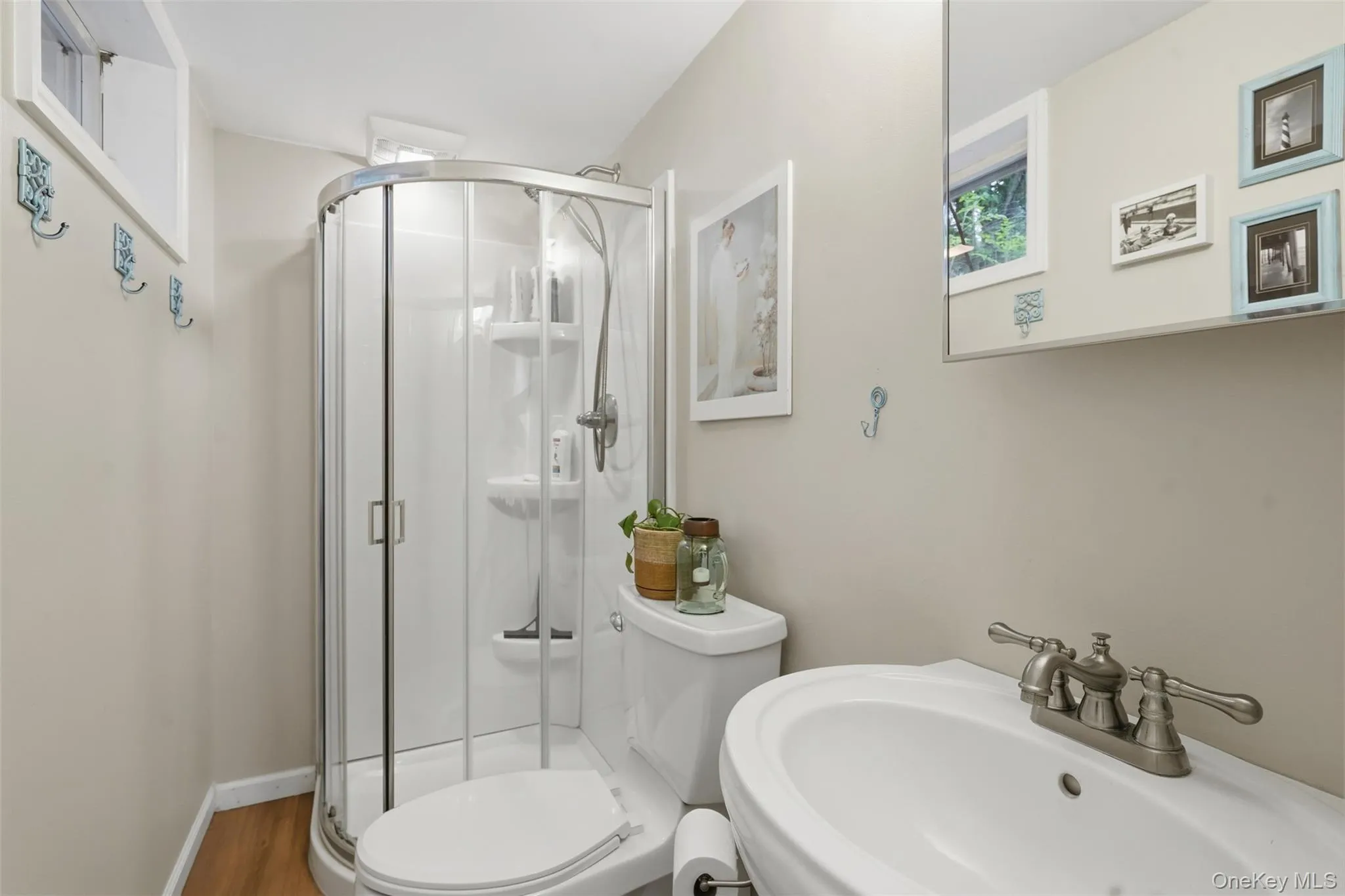 35 Beverly Drive, Warwick (town), NY, 2 Bedrooms Bedrooms, 9 Rooms Rooms,2 BathroomsBathrooms,Residential,For Rent,Beverly,0,1034381 35 Beverly Drive, Warwick (town), NY, 2 Bedrooms Bedrooms, 9 Rooms Rooms,2 BathroomsBathrooms,Residential,For Rent,Beverly,0,1034381