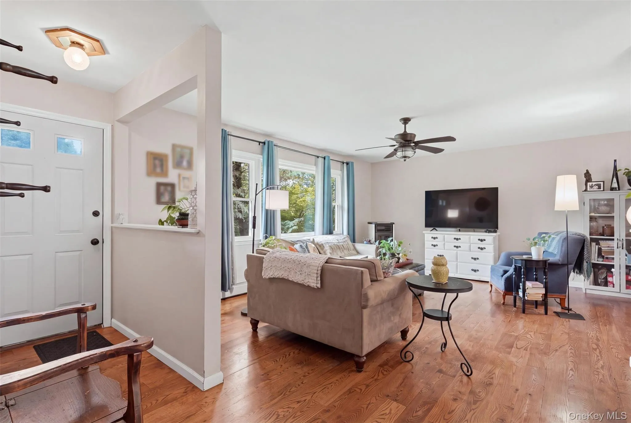 35 Beverly Drive, Warwick (town), NY, 2 Bedrooms Bedrooms, 9 Rooms Rooms,2 BathroomsBathrooms,Residential,For Rent,Beverly,0,1034381 35 Beverly Drive, Warwick (town), NY, 2 Bedrooms Bedrooms, 9 Rooms Rooms,2 BathroomsBathrooms,Residential,For Rent,Beverly,0,1034381