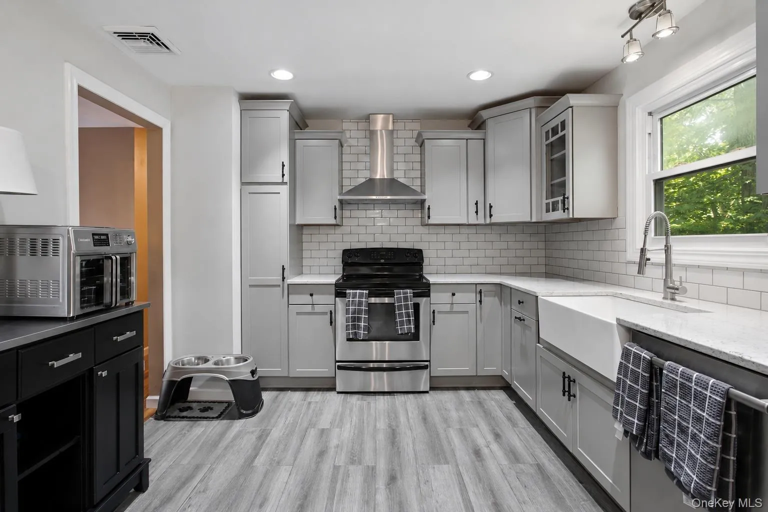 70 Kent Road, Wappinger, NY, 3 Bedrooms Bedrooms, 8 Rooms Rooms,3 BathroomsBathrooms,Residential,For Rent,Kent,0,1034384 70 Kent Road, Wappinger, NY, 3 Bedrooms Bedrooms, 8 Rooms Rooms,3 BathroomsBathrooms,Residential,For Rent,Kent,0,1034384
