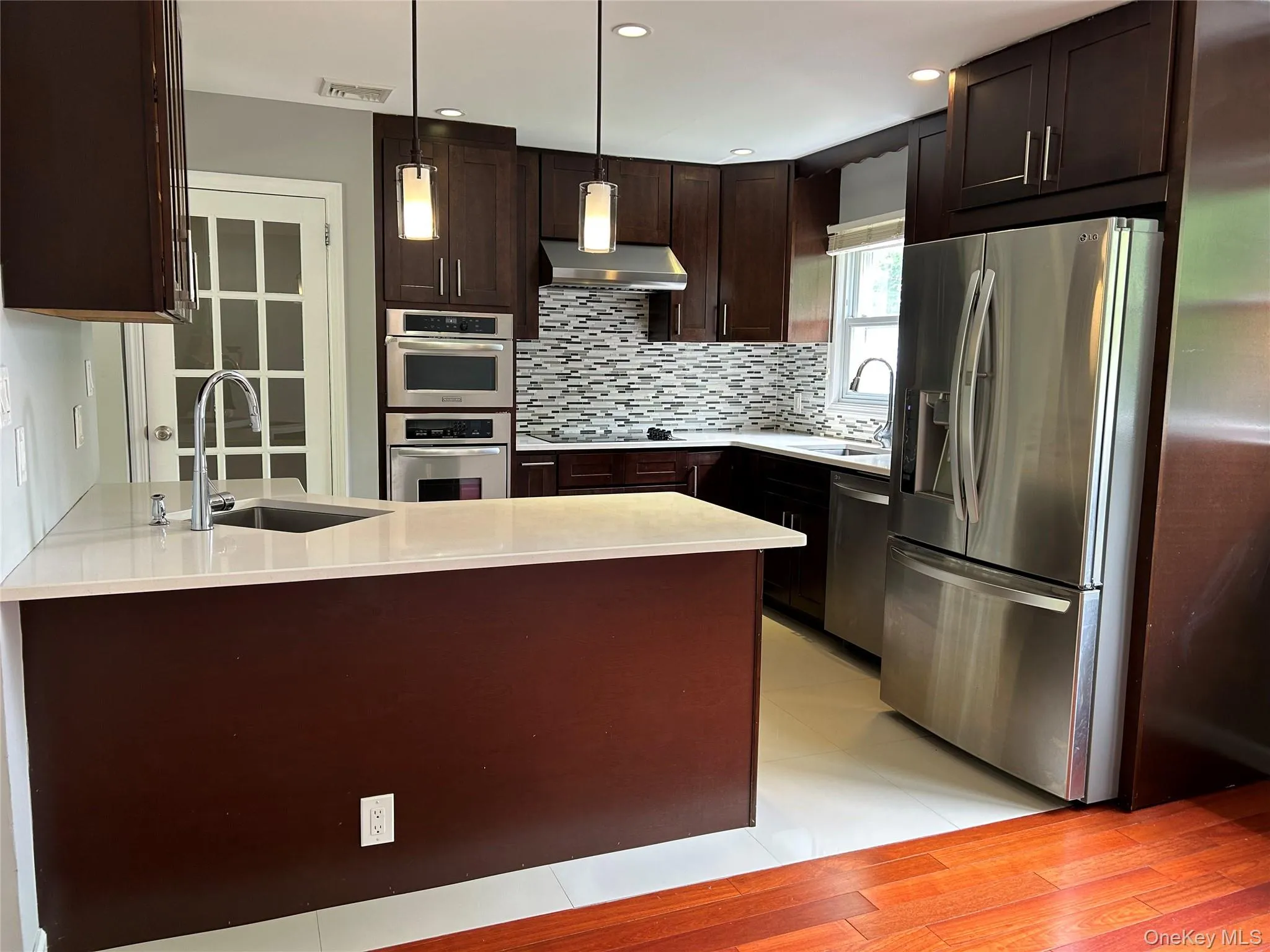Kitchen with Stainless Steel Appliances Kitchen with Stainless Steel Appliances