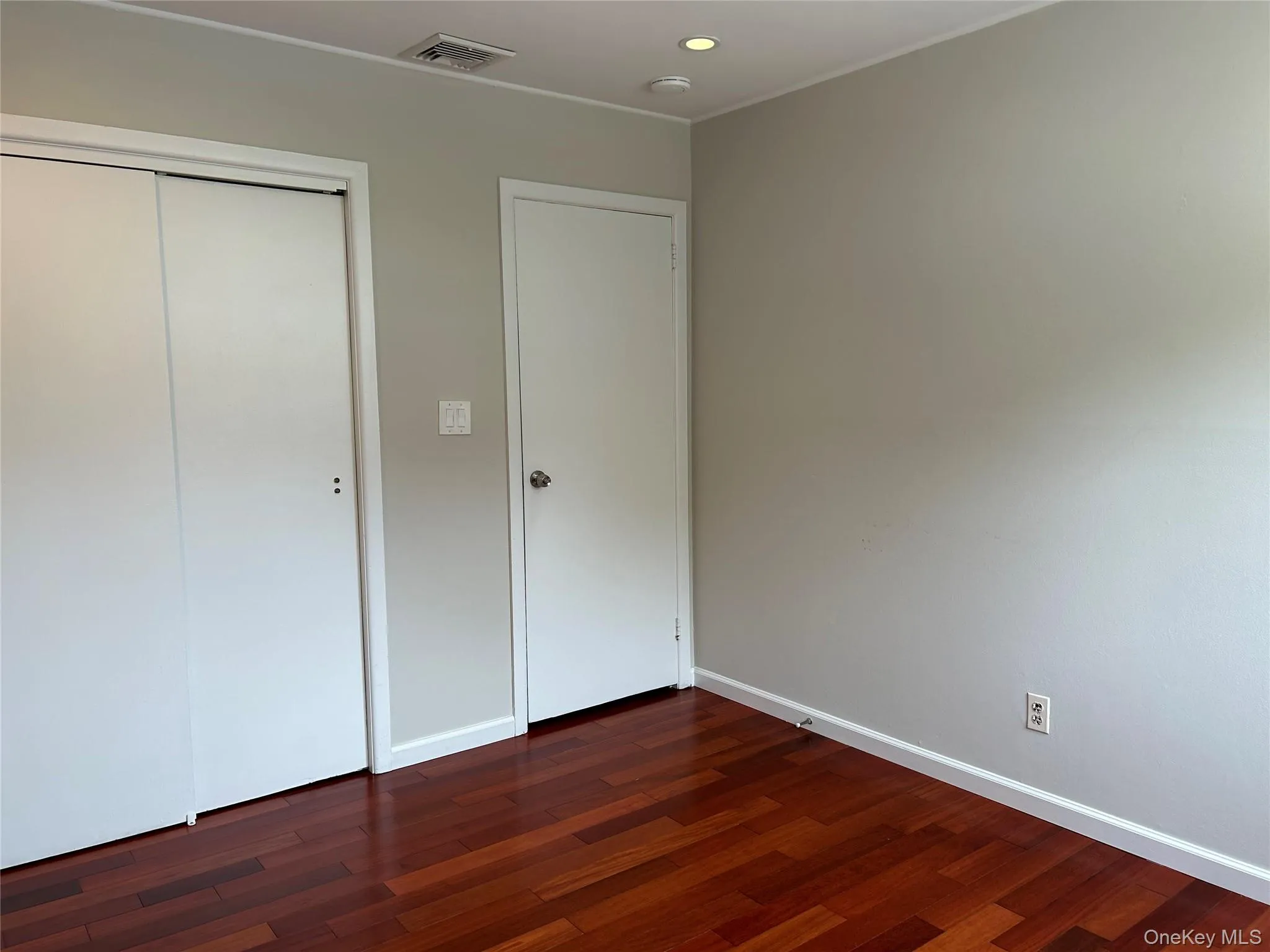 33 Ava Drive, Oyster Bay, NY, 3 Bedrooms Bedrooms, 7 Rooms Rooms,3 BathroomsBathrooms,Residential Lease,For Rent,Ava,0,1034391 33 Ava Drive, Oyster Bay, NY, 3 Bedrooms Bedrooms, 7 Rooms Rooms,3 BathroomsBathrooms,Residential Lease,For Rent,Ava,0,1034391