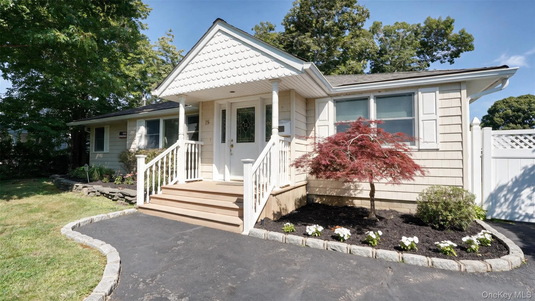 15 Marianna Place, Islip, NY, 4 Bedrooms Bedrooms, 7 Rooms Rooms,1 BathroomBathrooms,Residential,For Rent,Marianna,0,1034401 15 Marianna Place, Islip, NY, 4 Bedrooms Bedrooms, 7 Rooms Rooms,1 BathroomBathrooms,Residential,For Rent,Marianna,0,1034401