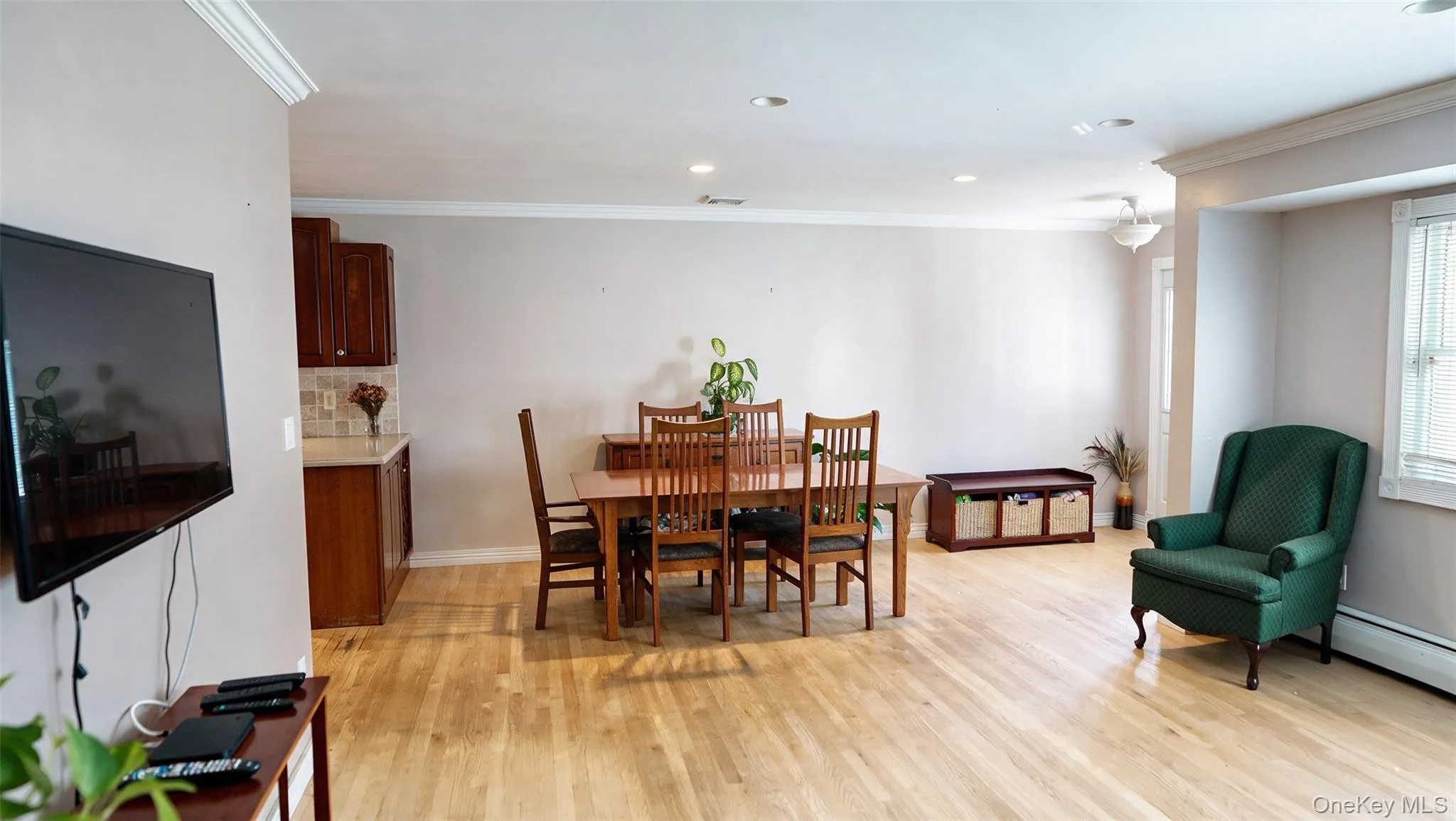 15 Marianna Place, Islip, NY, 4 Bedrooms Bedrooms, 7 Rooms Rooms,1 BathroomBathrooms,Residential,For Rent,Marianna,0,1034401 15 Marianna Place, Islip, NY, 4 Bedrooms Bedrooms, 7 Rooms Rooms,1 BathroomBathrooms,Residential,For Rent,Marianna,0,1034401