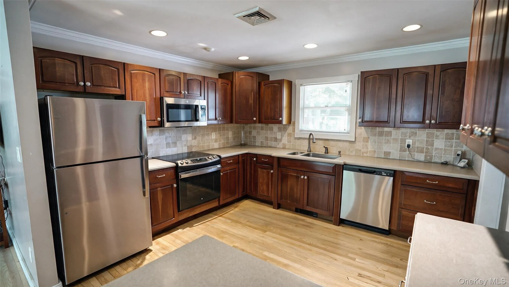 15 Marianna Place, Islip, NY, 4 Bedrooms Bedrooms, 7 Rooms Rooms,1 BathroomBathrooms,Residential,For Rent,Marianna,0,1034401 15 Marianna Place, Islip, NY, 4 Bedrooms Bedrooms, 7 Rooms Rooms,1 BathroomBathrooms,Residential,For Rent,Marianna,0,1034401
