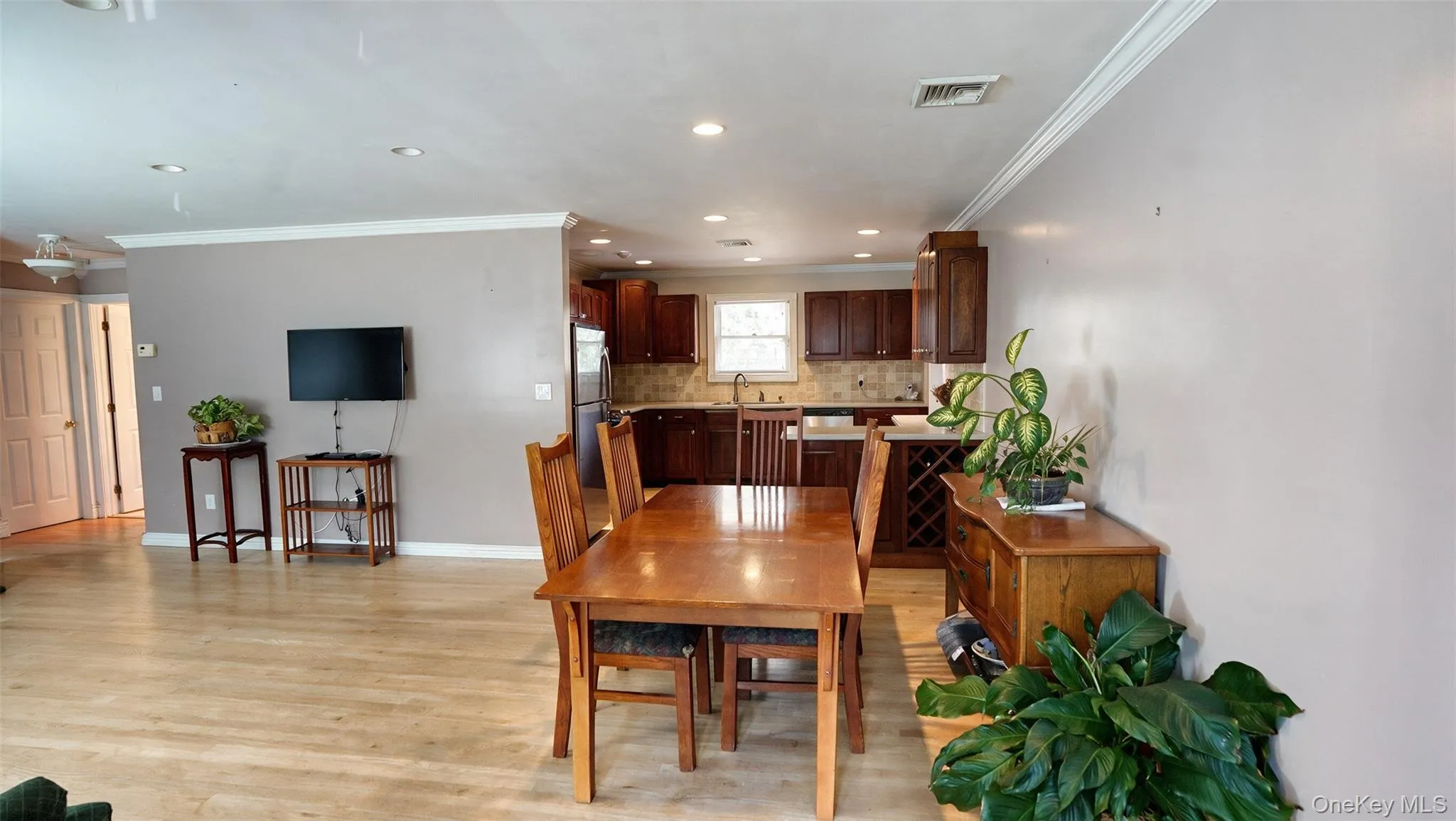15 Marianna Place, Islip, NY, 4 Bedrooms Bedrooms, 7 Rooms Rooms,1 BathroomBathrooms,Residential,For Rent,Marianna,0,1034401 15 Marianna Place, Islip, NY, 4 Bedrooms Bedrooms, 7 Rooms Rooms,1 BathroomBathrooms,Residential,For Rent,Marianna,0,1034401