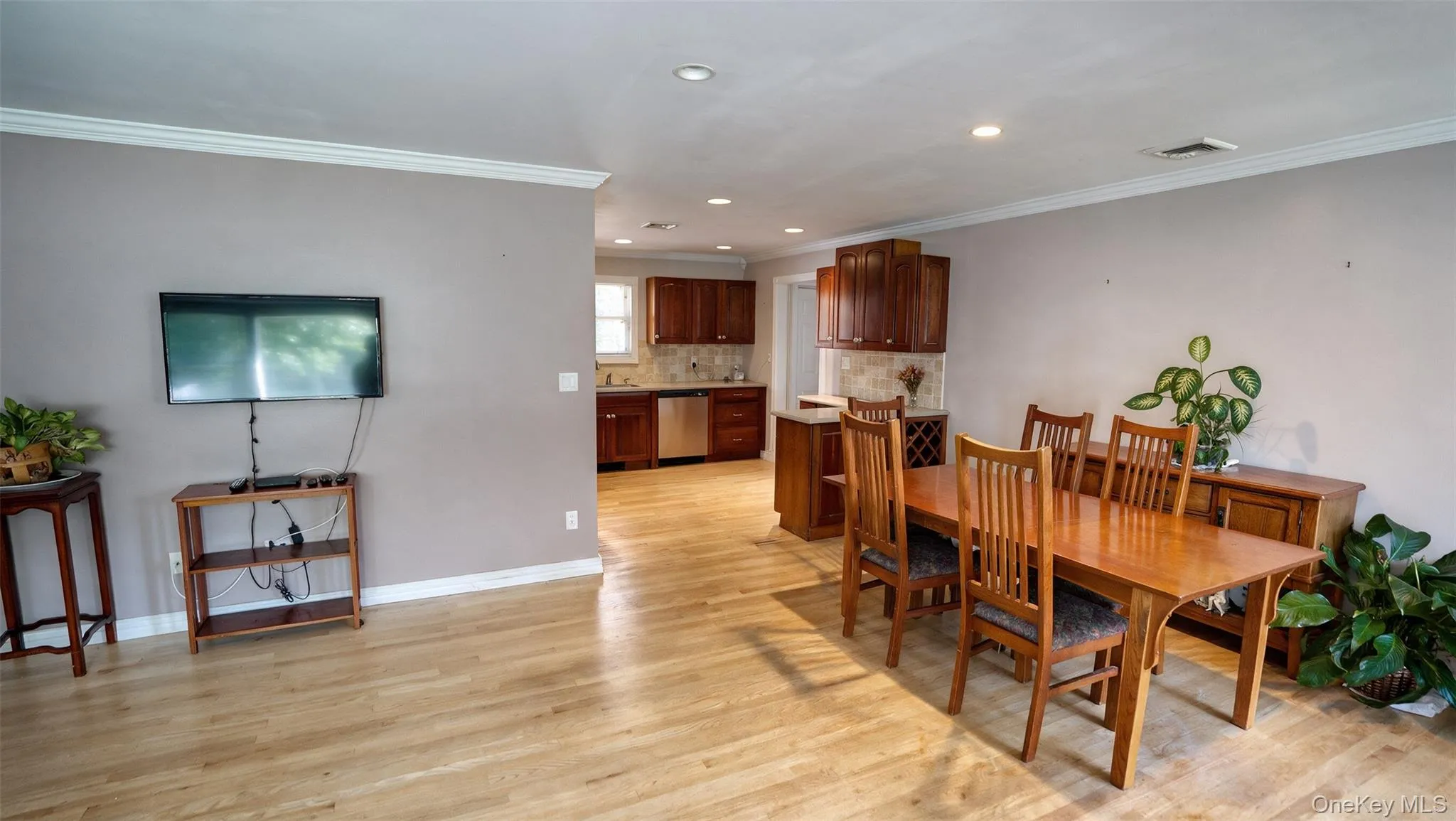 15 Marianna Place, Islip, NY, 4 Bedrooms Bedrooms, 7 Rooms Rooms,1 BathroomBathrooms,Residential,For Rent,Marianna,0,1034401 15 Marianna Place, Islip, NY, 4 Bedrooms Bedrooms, 7 Rooms Rooms,1 BathroomBathrooms,Residential,For Rent,Marianna,0,1034401