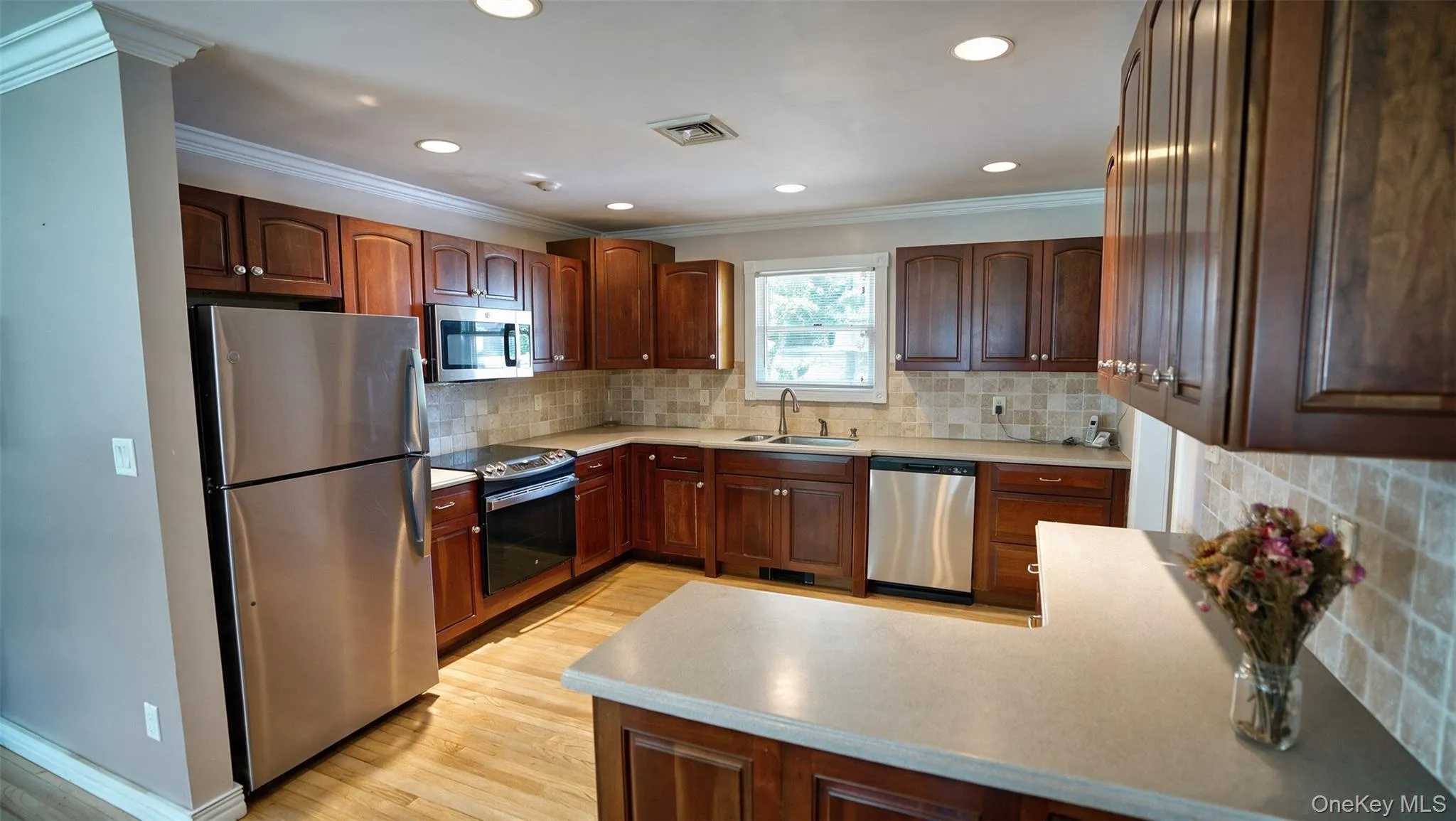 15 Marianna Place, Islip, NY, 4 Bedrooms Bedrooms, 7 Rooms Rooms,1 BathroomBathrooms,Residential,For Rent,Marianna,0,1034401 15 Marianna Place, Islip, NY, 4 Bedrooms Bedrooms, 7 Rooms Rooms,1 BathroomBathrooms,Residential,For Rent,Marianna,0,1034401