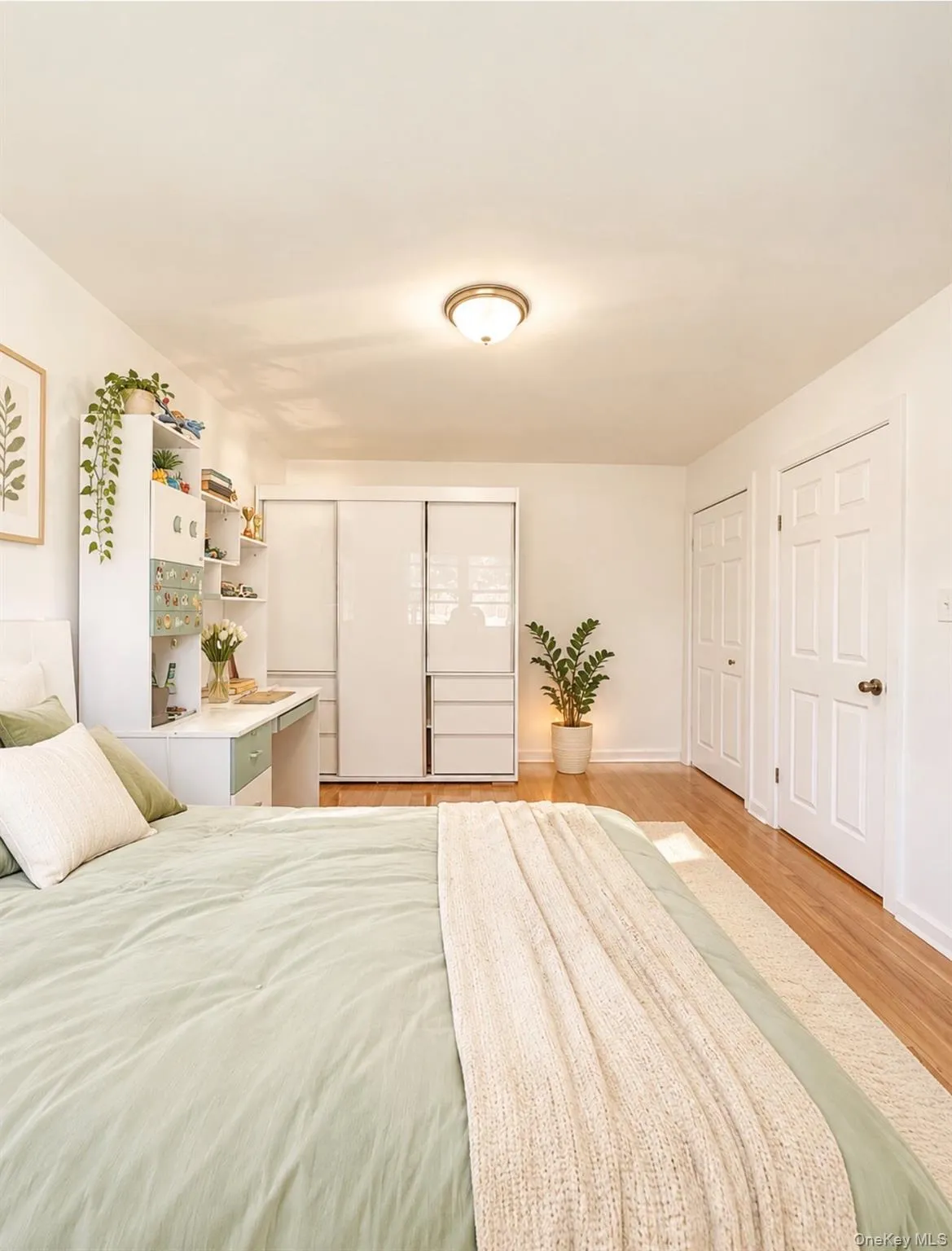 15229 Jewel Avenue, New York, NY, 2 Bedrooms Bedrooms, 4 Rooms Rooms,1 BathroomBathrooms,Residential,For Rent,Jewel,0,1034407 15229 Jewel Avenue, New York, NY, 2 Bedrooms Bedrooms, 4 Rooms Rooms,1 BathroomBathrooms,Residential,For Rent,Jewel,0,1034407