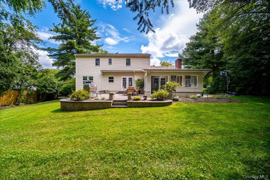 22 Concord Drive, Clarkstown, NY, 4 Bedrooms Bedrooms, 13 Rooms Rooms,2 BathroomsBathrooms,Residential,For Rent,Concord,0,1034409 22 Concord Drive, Clarkstown, NY, 4 Bedrooms Bedrooms, 13 Rooms Rooms,2 BathroomsBathrooms,Residential,For Rent,Concord,0,1034409