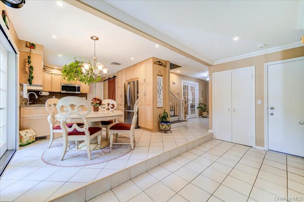 22 Concord Drive, Clarkstown, NY, 4 Bedrooms Bedrooms, 13 Rooms Rooms,2 BathroomsBathrooms,Residential,For Rent,Concord,0,1034409 22 Concord Drive, Clarkstown, NY, 4 Bedrooms Bedrooms, 13 Rooms Rooms,2 BathroomsBathrooms,Residential,For Rent,Concord,0,1034409