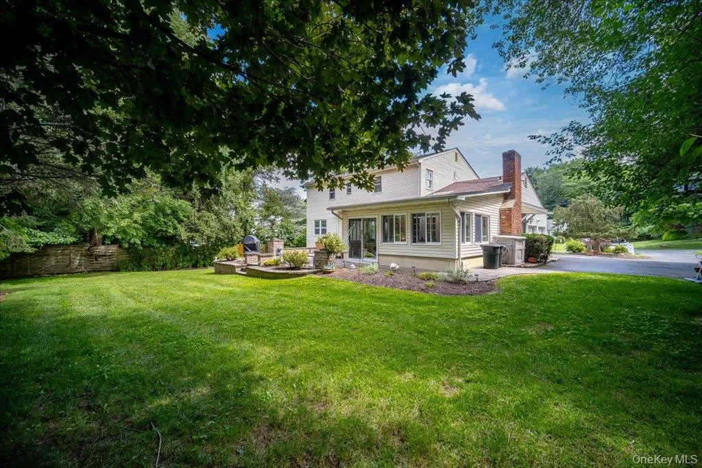 22 Concord Drive, Clarkstown, NY, 4 Bedrooms Bedrooms, 13 Rooms Rooms,2 BathroomsBathrooms,Residential,For Rent,Concord,0,1034409 22 Concord Drive, Clarkstown, NY, 4 Bedrooms Bedrooms, 13 Rooms Rooms,2 BathroomsBathrooms,Residential,For Rent,Concord,0,1034409