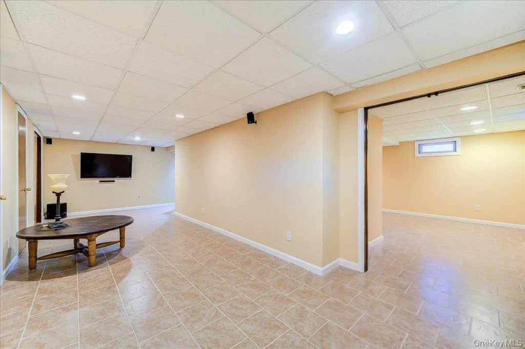 22 Concord Drive, Clarkstown, NY, 4 Bedrooms Bedrooms, 13 Rooms Rooms,2 BathroomsBathrooms,Residential,For Rent,Concord,0,1034409 22 Concord Drive, Clarkstown, NY, 4 Bedrooms Bedrooms, 13 Rooms Rooms,2 BathroomsBathrooms,Residential,For Rent,Concord,0,1034409