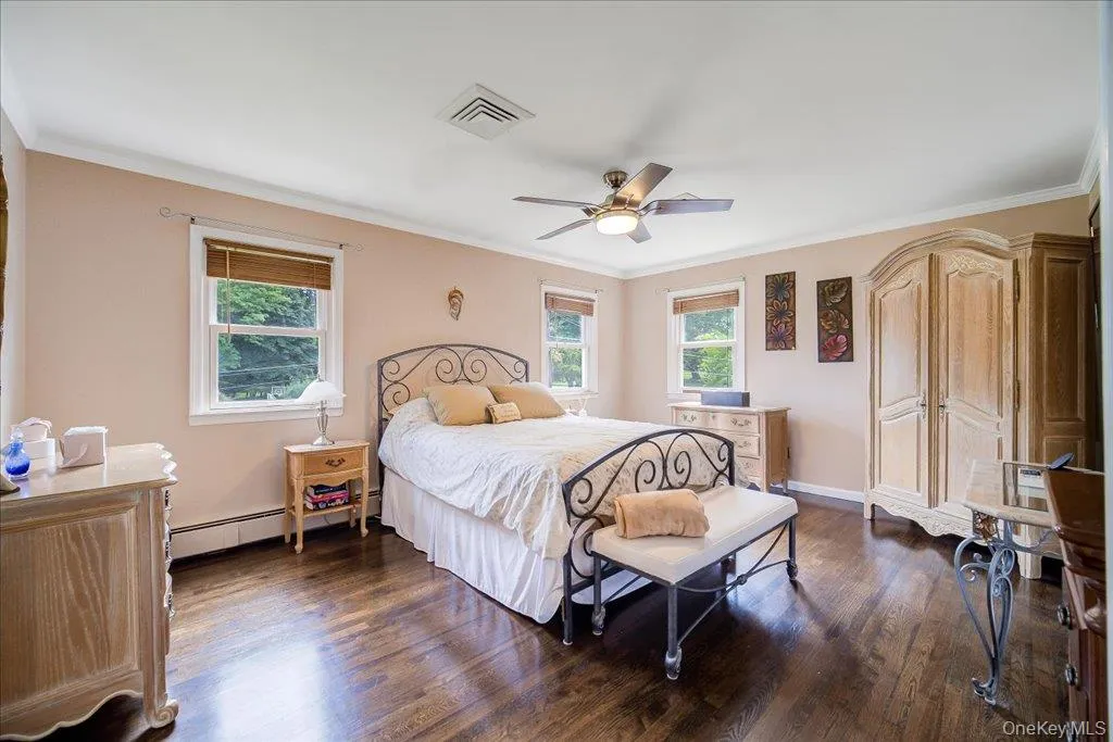 22 Concord Drive, Clarkstown, NY, 4 Bedrooms Bedrooms, 13 Rooms Rooms,2 BathroomsBathrooms,Residential,For Rent,Concord,0,1034409 22 Concord Drive, Clarkstown, NY, 4 Bedrooms Bedrooms, 13 Rooms Rooms,2 BathroomsBathrooms,Residential,For Rent,Concord,0,1034409