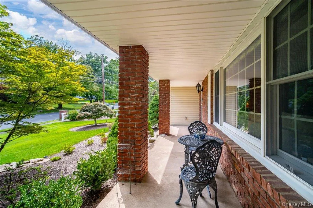 22 Concord Drive, Clarkstown, NY, 4 Bedrooms Bedrooms, 13 Rooms Rooms,2 BathroomsBathrooms,Residential,For Rent,Concord,0,1034409 22 Concord Drive, Clarkstown, NY, 4 Bedrooms Bedrooms, 13 Rooms Rooms,2 BathroomsBathrooms,Residential,For Rent,Concord,0,1034409