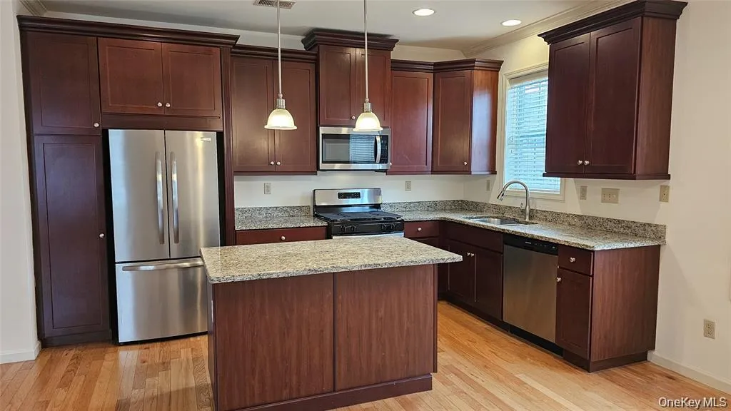 105 Canter Court, Goshen, NY, 2 Bedrooms Bedrooms, 5 Rooms Rooms,2 BathroomsBathrooms,Residential Lease,For Rent,Canter,0,1034410 105 Canter Court, Goshen, NY, 2 Bedrooms Bedrooms, 5 Rooms Rooms,2 BathroomsBathrooms,Residential Lease,For Rent,Canter,0,1034410
