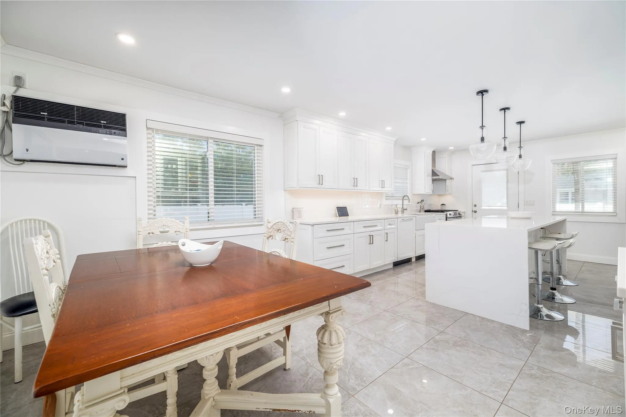 140 Baltimore Avenue, Oyster Bay, NY, 2 Bedrooms Bedrooms, 6 Rooms Rooms,2 BathroomsBathrooms,Residential Lease,For Rent,Baltimore,0,1034414 140 Baltimore Avenue, Oyster Bay, NY, 2 Bedrooms Bedrooms, 6 Rooms Rooms,2 BathroomsBathrooms,Residential Lease,For Rent,Baltimore,0,1034414