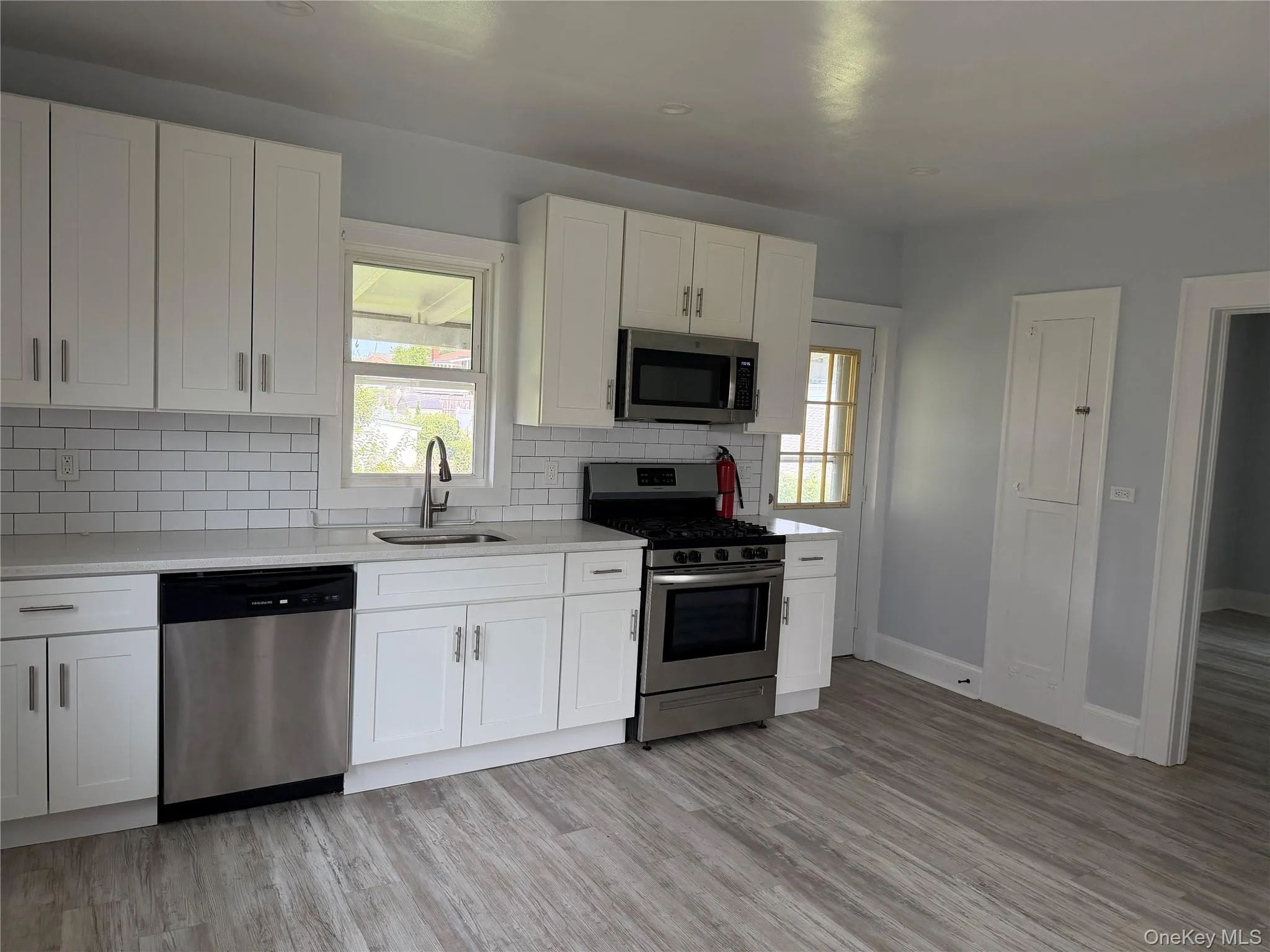 39 Wolfle Street, Glen Cove, NY, 2 Bedrooms Bedrooms, 4 Rooms Rooms,1 BathroomBathrooms,Residential Lease,For Rent,Wolfle,0,1034418 39 Wolfle Street, Glen Cove, NY, 2 Bedrooms Bedrooms, 4 Rooms Rooms,1 BathroomBathrooms,Residential Lease,For Rent,Wolfle,0,1034418