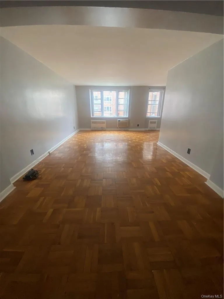 4 Sadore Lane, Yonkers, NY, 1 Bedroom Bedrooms, 3 Rooms Rooms,1 BathroomBathrooms,Residential Lease,For Rent,Sadore,0,1034419 4 Sadore Lane, Yonkers, NY, 1 Bedroom Bedrooms, 3 Rooms Rooms,1 BathroomBathrooms,Residential Lease,For Rent,Sadore,0,1034419