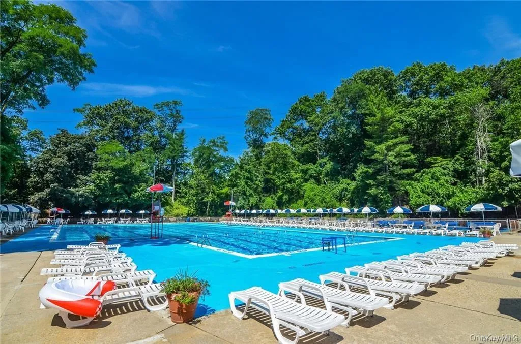 4 Sadore Lane, Yonkers, NY, 1 Bedroom Bedrooms, 3 Rooms Rooms,1 BathroomBathrooms,Residential Lease,For Rent,Sadore,0,1034419 4 Sadore Lane, Yonkers, NY, 1 Bedroom Bedrooms, 3 Rooms Rooms,1 BathroomBathrooms,Residential Lease,For Rent,Sadore,0,1034419