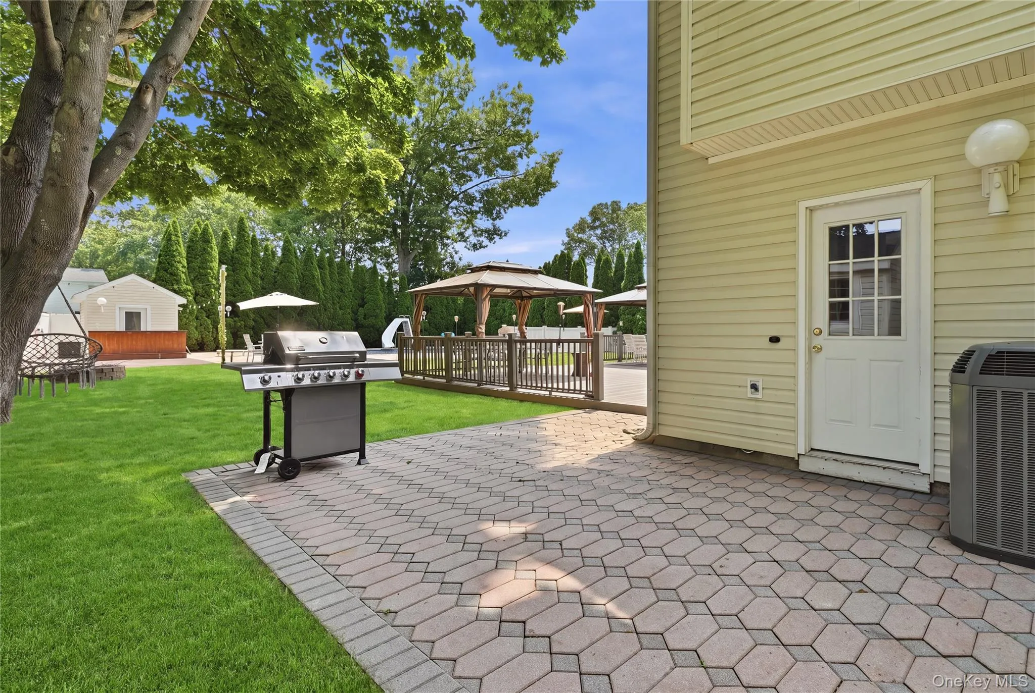 9 Mount Sinai Avenue, Brookhaven, NY, 4 Bedrooms Bedrooms, 7 Rooms Rooms,2 BathroomsBathrooms,Residential,For Rent,Mount Sinai,0,1034421 9 Mount Sinai Avenue, Brookhaven, NY, 4 Bedrooms Bedrooms, 7 Rooms Rooms,2 BathroomsBathrooms,Residential,For Rent,Mount Sinai,0,1034421