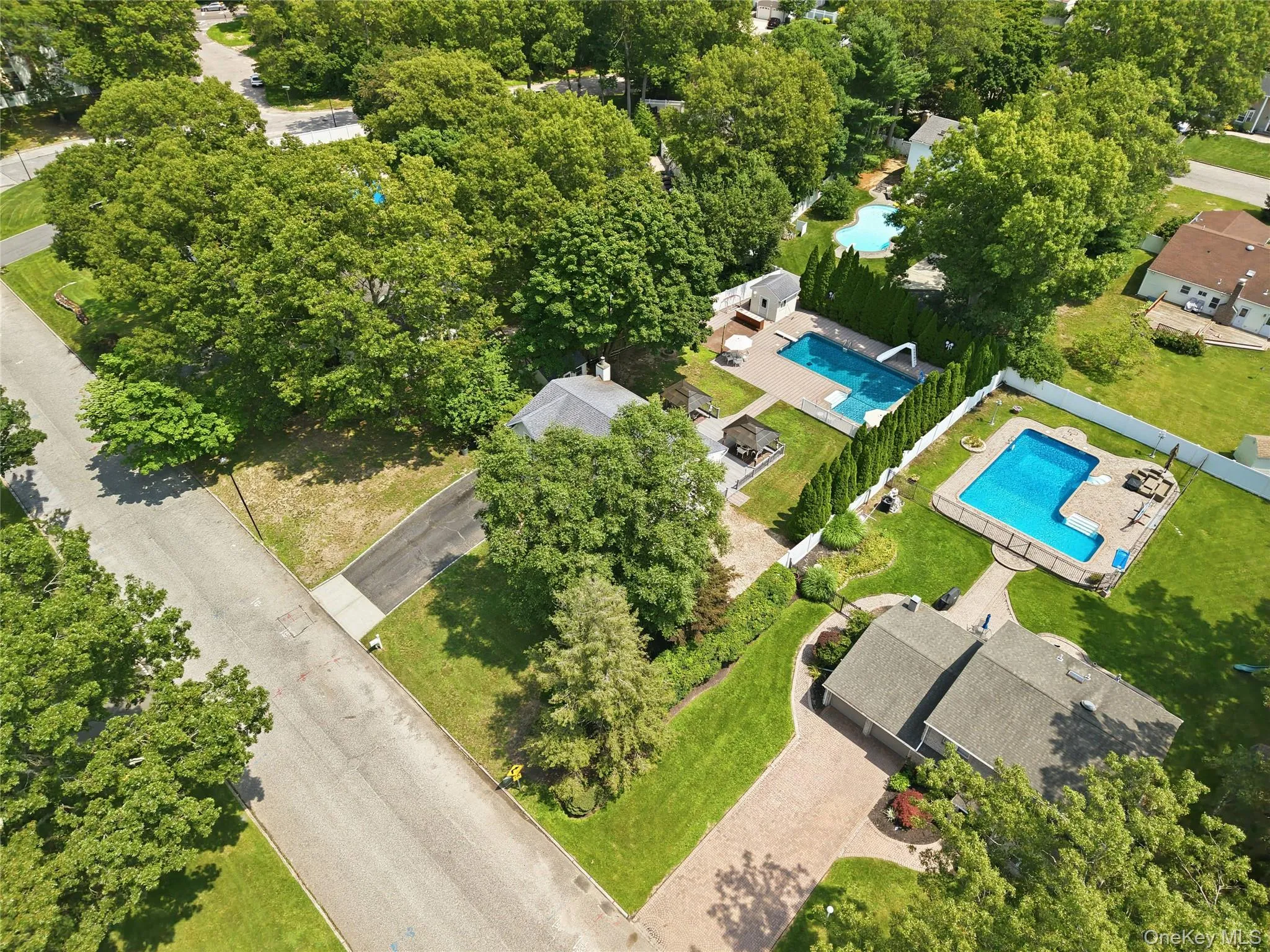 9 Mount Sinai Avenue, Brookhaven, NY, 4 Bedrooms Bedrooms, 7 Rooms Rooms,2 BathroomsBathrooms,Residential,For Rent,Mount Sinai,0,1034421 9 Mount Sinai Avenue, Brookhaven, NY, 4 Bedrooms Bedrooms, 7 Rooms Rooms,2 BathroomsBathrooms,Residential,For Rent,Mount Sinai,0,1034421