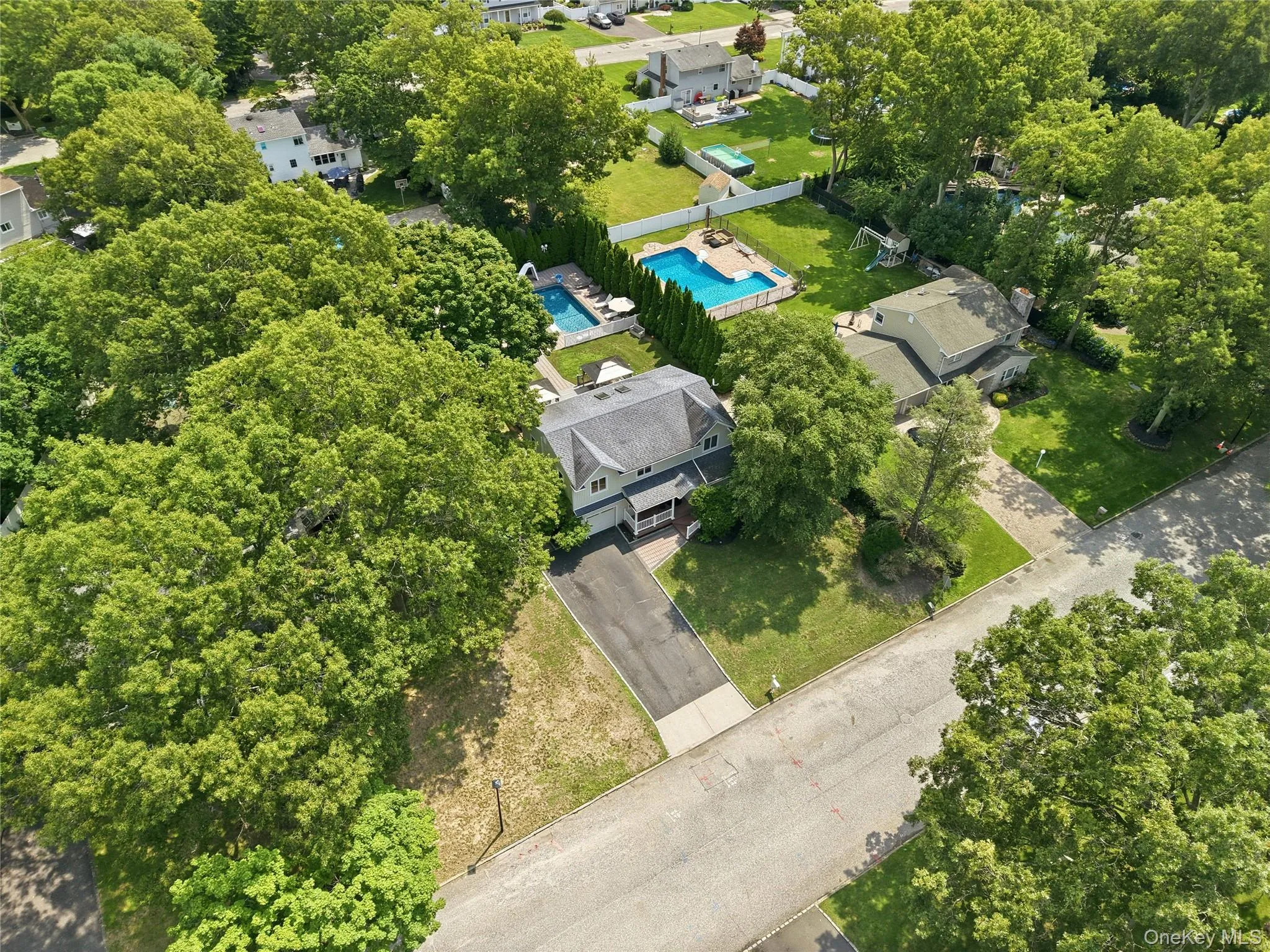 9 Mount Sinai Avenue, Brookhaven, NY, 4 Bedrooms Bedrooms, 7 Rooms Rooms,2 BathroomsBathrooms,Residential,For Rent,Mount Sinai,0,1034421 9 Mount Sinai Avenue, Brookhaven, NY, 4 Bedrooms Bedrooms, 7 Rooms Rooms,2 BathroomsBathrooms,Residential,For Rent,Mount Sinai,0,1034421