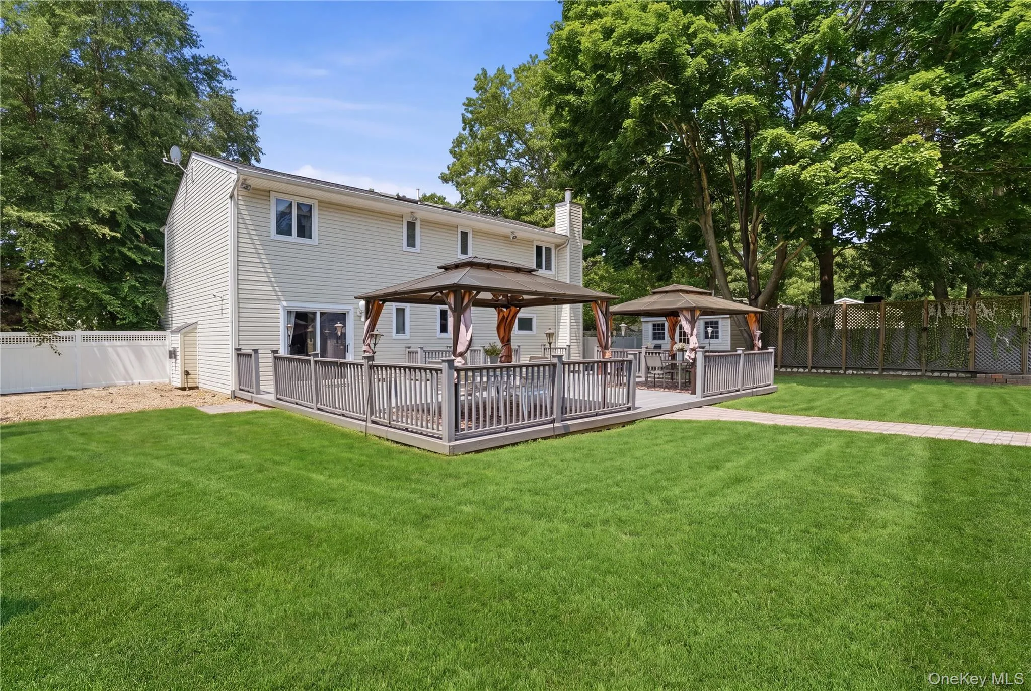 9 Mount Sinai Avenue, Brookhaven, NY, 4 Bedrooms Bedrooms, 7 Rooms Rooms,2 BathroomsBathrooms,Residential,For Rent,Mount Sinai,0,1034421 9 Mount Sinai Avenue, Brookhaven, NY, 4 Bedrooms Bedrooms, 7 Rooms Rooms,2 BathroomsBathrooms,Residential,For Rent,Mount Sinai,0,1034421