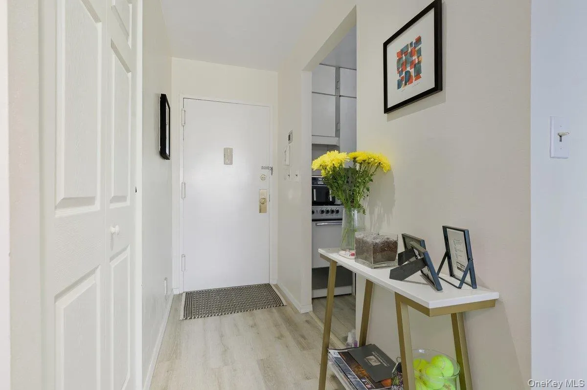 2 Richmond Road, Hempstead, NY, 2 Rooms Rooms,1 BathroomBathrooms,Residential,For Rent,Richmond,0,1034422 2 Richmond Road, Hempstead, NY, 2 Rooms Rooms,1 BathroomBathrooms,Residential,For Rent,Richmond,0,1034422