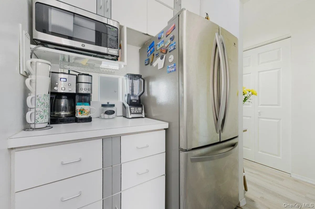 2 Richmond Road, Hempstead, NY, 2 Rooms Rooms,1 BathroomBathrooms,Residential,For Rent,Richmond,0,1034422 2 Richmond Road, Hempstead, NY, 2 Rooms Rooms,1 BathroomBathrooms,Residential,For Rent,Richmond,0,1034422