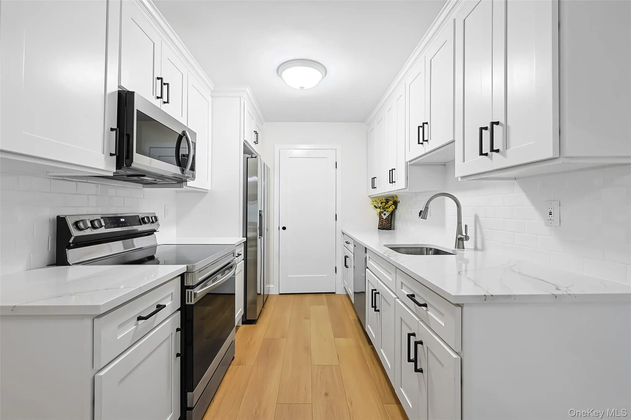 708 Cabot Court, Smithtown, NY, 1 Bedroom Bedrooms, 4 Rooms Rooms,1 BathroomBathrooms,Residential,For Rent,Cabot,0,1034423 708 Cabot Court, Smithtown, NY, 1 Bedroom Bedrooms, 4 Rooms Rooms,1 BathroomBathrooms,Residential,For Rent,Cabot,0,1034423
