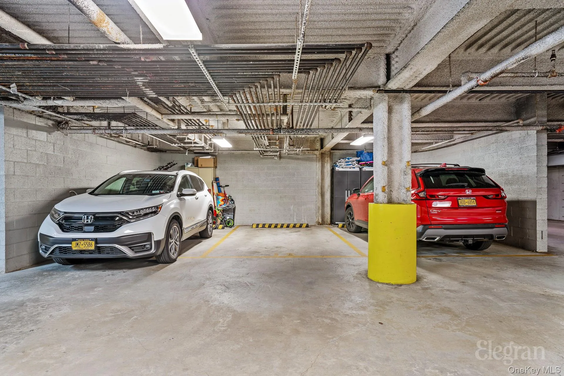 14320 Hoover Avenue, New York, NY, 1 Bedroom Bedrooms, 4 Rooms Rooms,1 BathroomBathrooms,Residential Lease,For Rent,Hoover,0,1034424 14320 Hoover Avenue, New York, NY, 1 Bedroom Bedrooms, 4 Rooms Rooms,1 BathroomBathrooms,Residential Lease,For Rent,Hoover,0,1034424