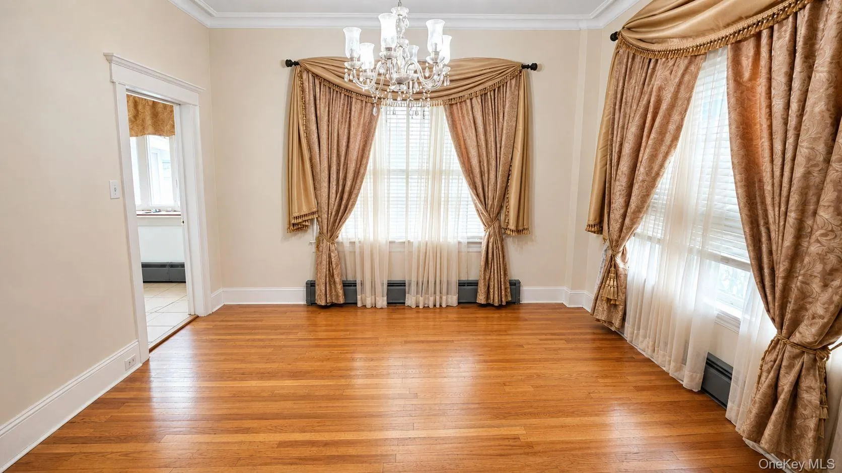 104-22 192nd Street, New York, NY, 6 Bedrooms Bedrooms, 3 Rooms Rooms,3 BathroomsBathrooms,Residential,For Rent,192nd,0,1034425 104-22 192nd Street, New York, NY, 6 Bedrooms Bedrooms, 3 Rooms Rooms,3 BathroomsBathrooms,Residential,For Rent,192nd,0,1034425