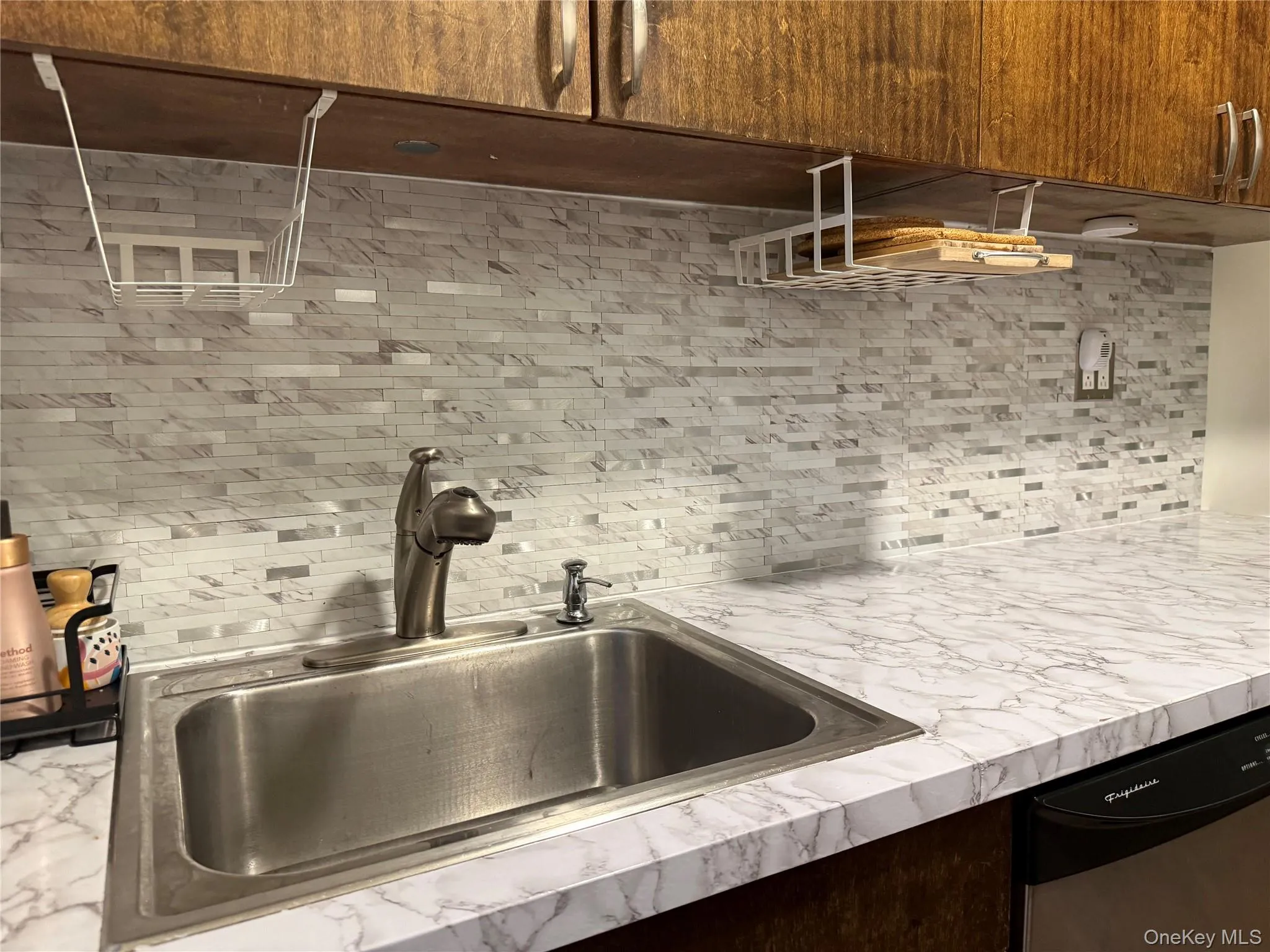 8384 116th Street, New York, NY, 2 Bedrooms Bedrooms, 4 Rooms Rooms,1 BathroomBathrooms,Residential,For Rent,116th,0,1034429 8384 116th Street, New York, NY, 2 Bedrooms Bedrooms, 4 Rooms Rooms,1 BathroomBathrooms,Residential,For Rent,116th,0,1034429