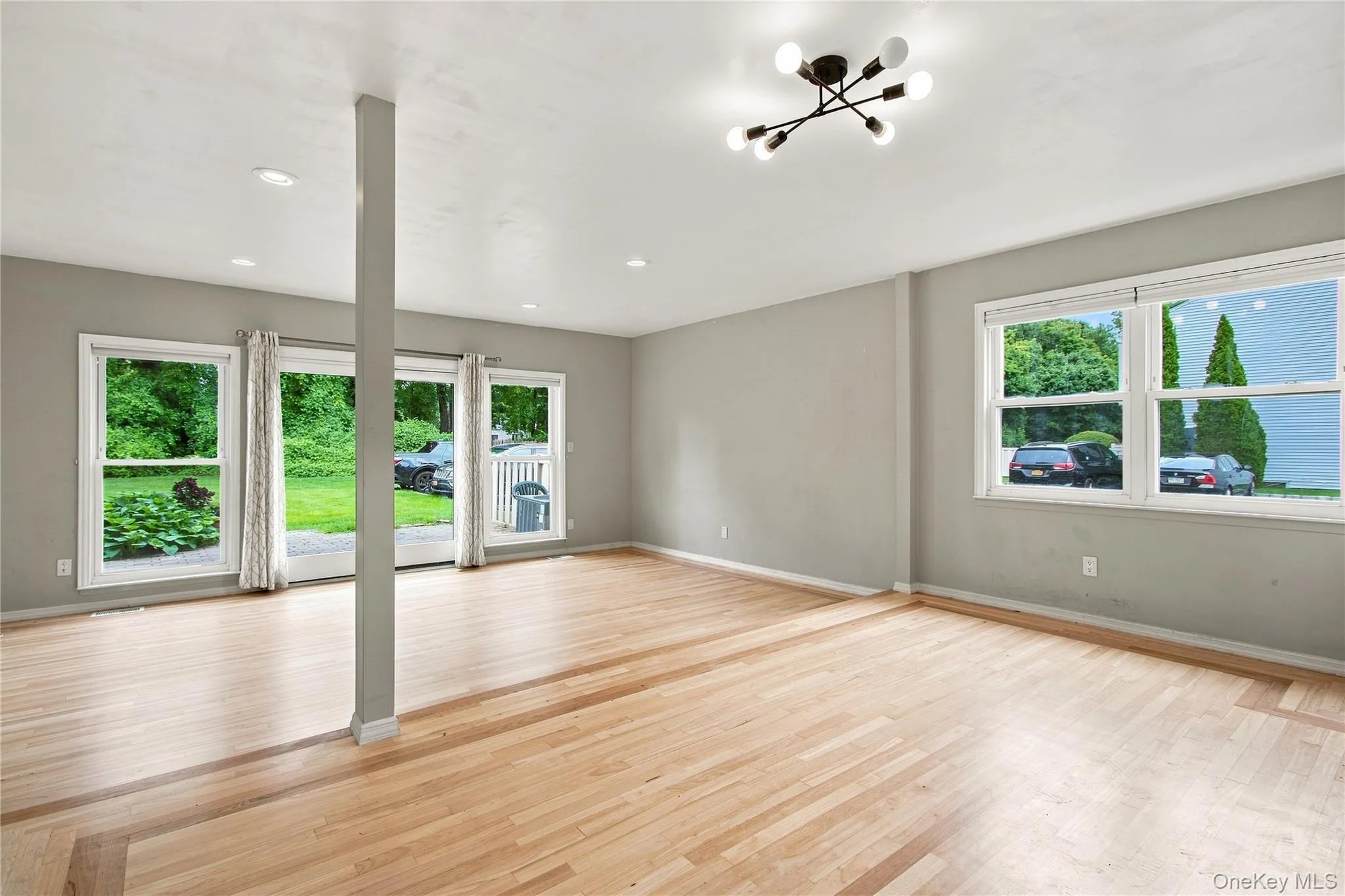 8 Manors Drive, Oyster Bay, NY, 3 Bedrooms Bedrooms, 6 Rooms Rooms,3 BathroomsBathrooms,Residential,For Rent,Manors,0,1034433 8 Manors Drive, Oyster Bay, NY, 3 Bedrooms Bedrooms, 6 Rooms Rooms,3 BathroomsBathrooms,Residential,For Rent,Manors,0,1034433