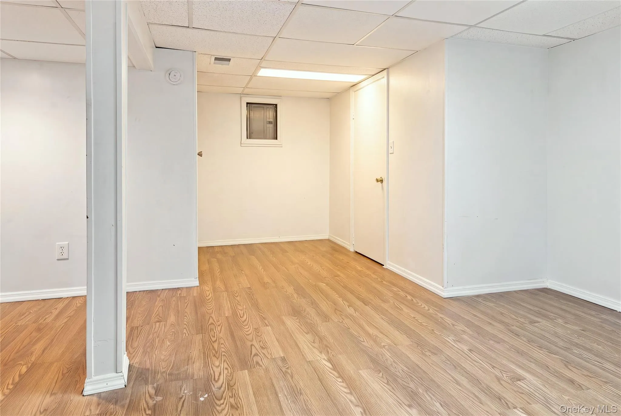 8 Manors Drive, Oyster Bay, NY, 3 Bedrooms Bedrooms, 6 Rooms Rooms,3 BathroomsBathrooms,Residential,For Rent,Manors,0,1034433 8 Manors Drive, Oyster Bay, NY, 3 Bedrooms Bedrooms, 6 Rooms Rooms,3 BathroomsBathrooms,Residential,For Rent,Manors,0,1034433