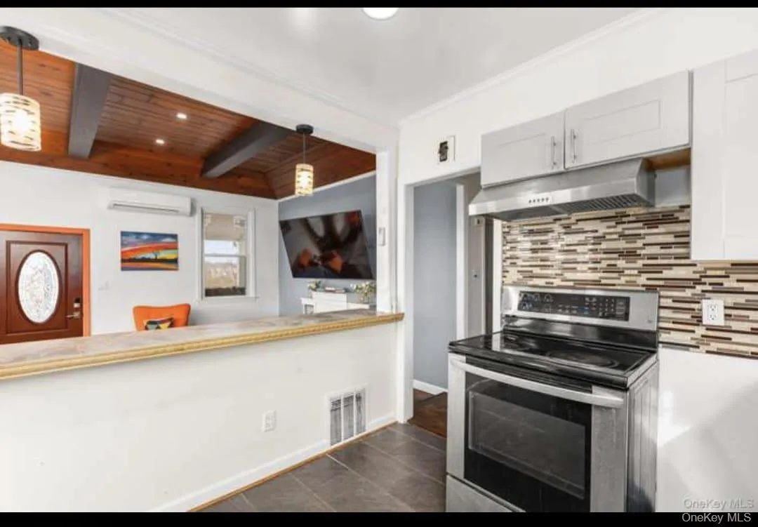 3404 Mohegan Avenue, Yorktown, NY, 2 Bedrooms Bedrooms, 4 Rooms Rooms,2 BathroomsBathrooms,Residential Lease,For Rent,Mohegan,0,1034435 3404 Mohegan Avenue, Yorktown, NY, 2 Bedrooms Bedrooms, 4 Rooms Rooms,2 BathroomsBathrooms,Residential Lease,For Rent,Mohegan,0,1034435