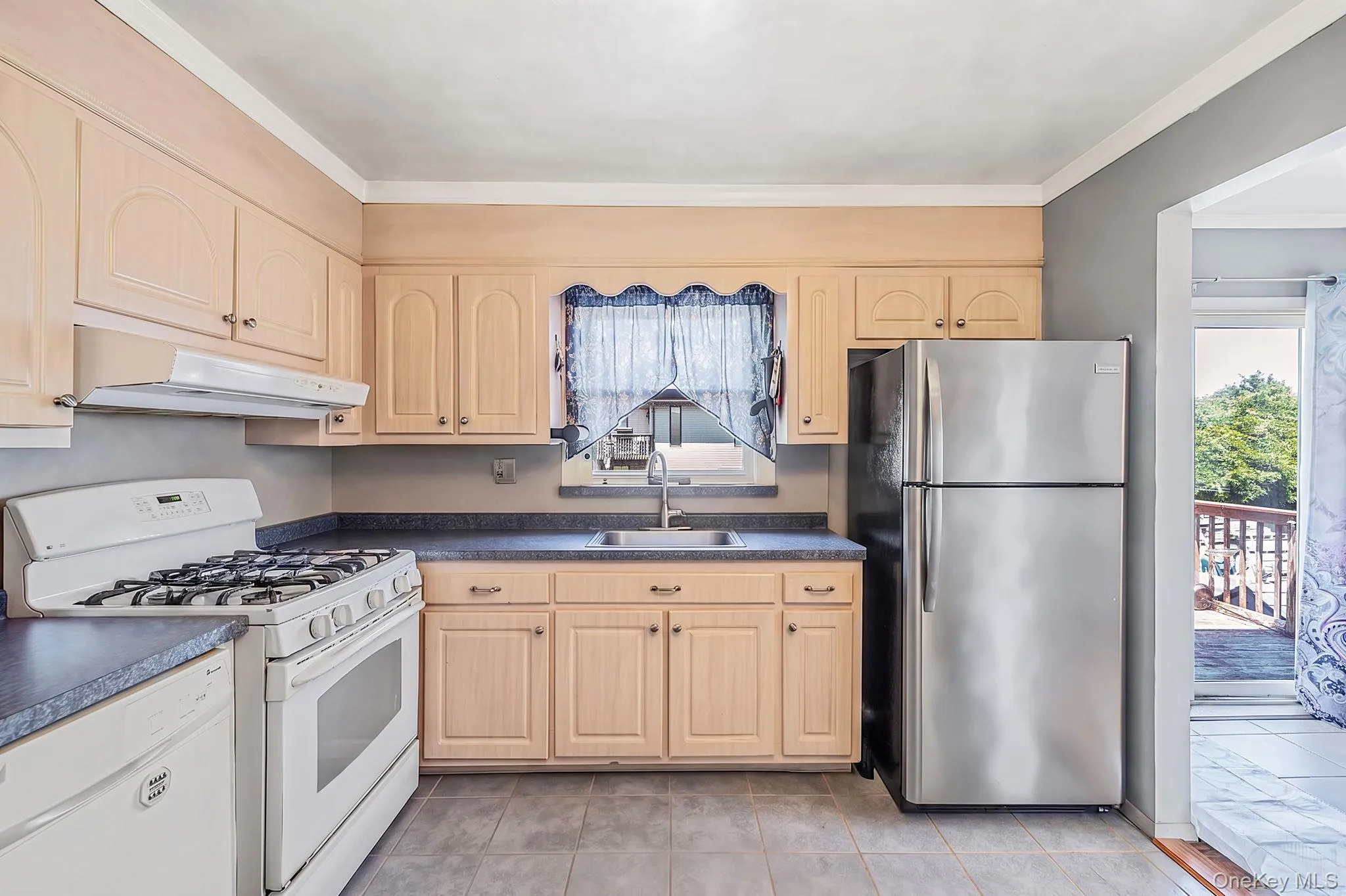8 Wilson Place, Babylon, NY, 5 Bedrooms Bedrooms, 9 Rooms Rooms,2 BathroomsBathrooms,Residential,For Rent,Wilson,0,1034436 8 Wilson Place, Babylon, NY, 5 Bedrooms Bedrooms, 9 Rooms Rooms,2 BathroomsBathrooms,Residential,For Rent,Wilson,0,1034436
