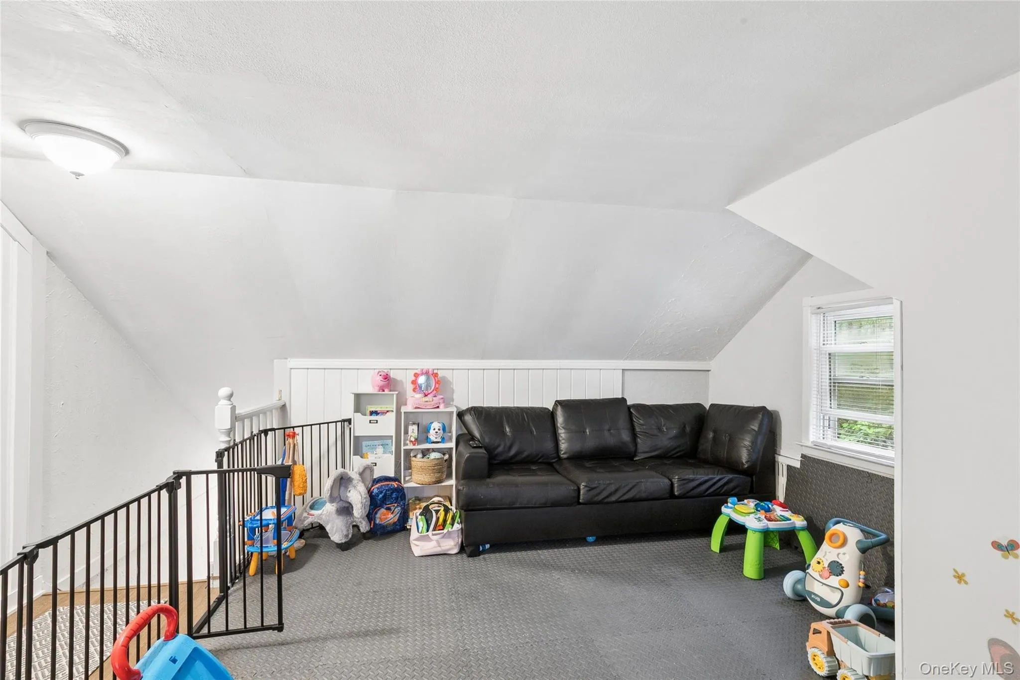 22 South Avenue, Smithtown, NY, 3 Bedrooms Bedrooms, 5 Rooms Rooms,2 BathroomsBathrooms,Residential,For Rent,South,0,1034437 22 South Avenue, Smithtown, NY, 3 Bedrooms Bedrooms, 5 Rooms Rooms,2 BathroomsBathrooms,Residential,For Rent,South,0,1034437
