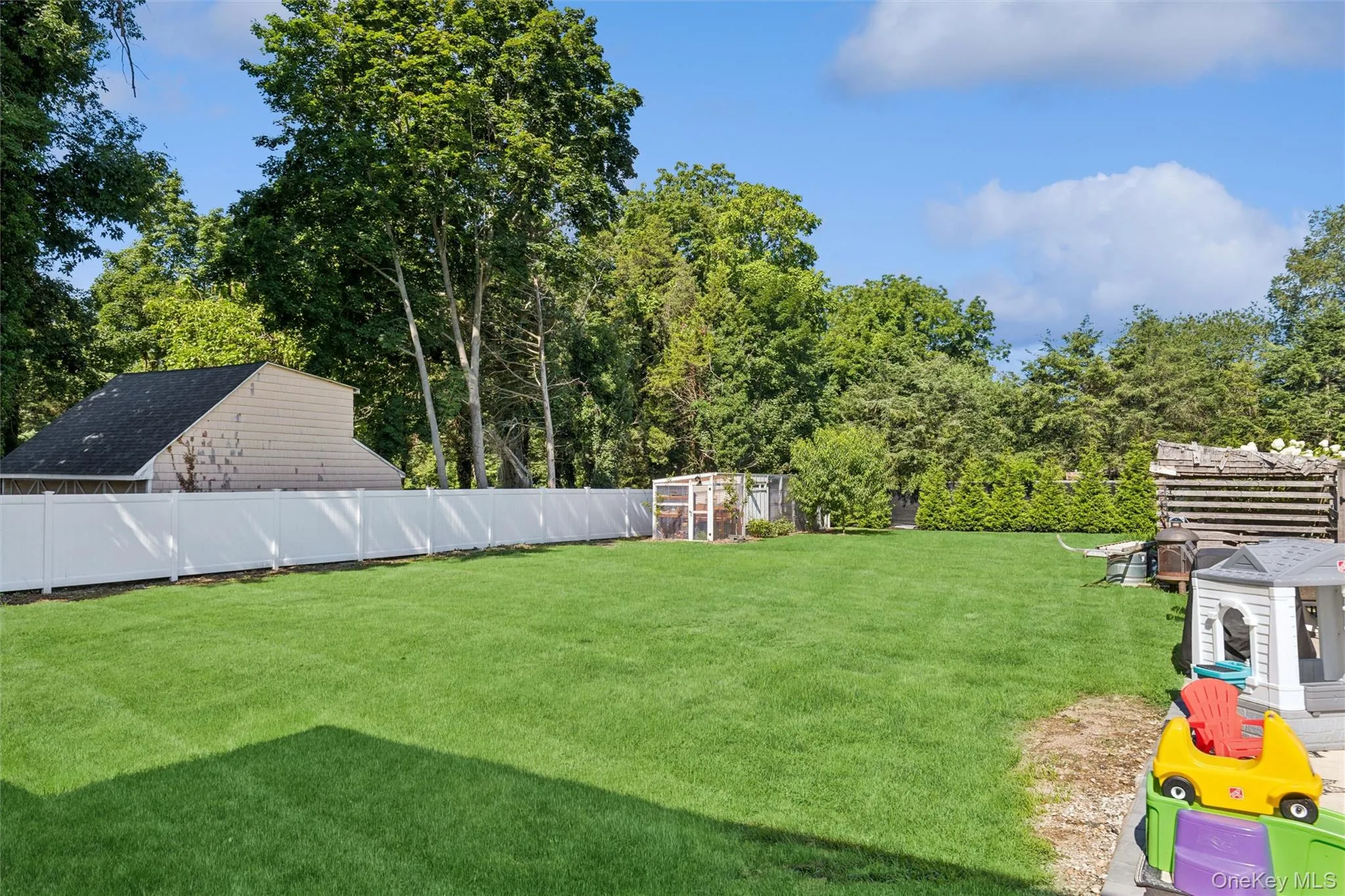 22 South Avenue, Smithtown, NY, 3 Bedrooms Bedrooms, 5 Rooms Rooms,2 BathroomsBathrooms,Residential,For Rent,South,0,1034437 22 South Avenue, Smithtown, NY, 3 Bedrooms Bedrooms, 5 Rooms Rooms,2 BathroomsBathrooms,Residential,For Rent,South,0,1034437