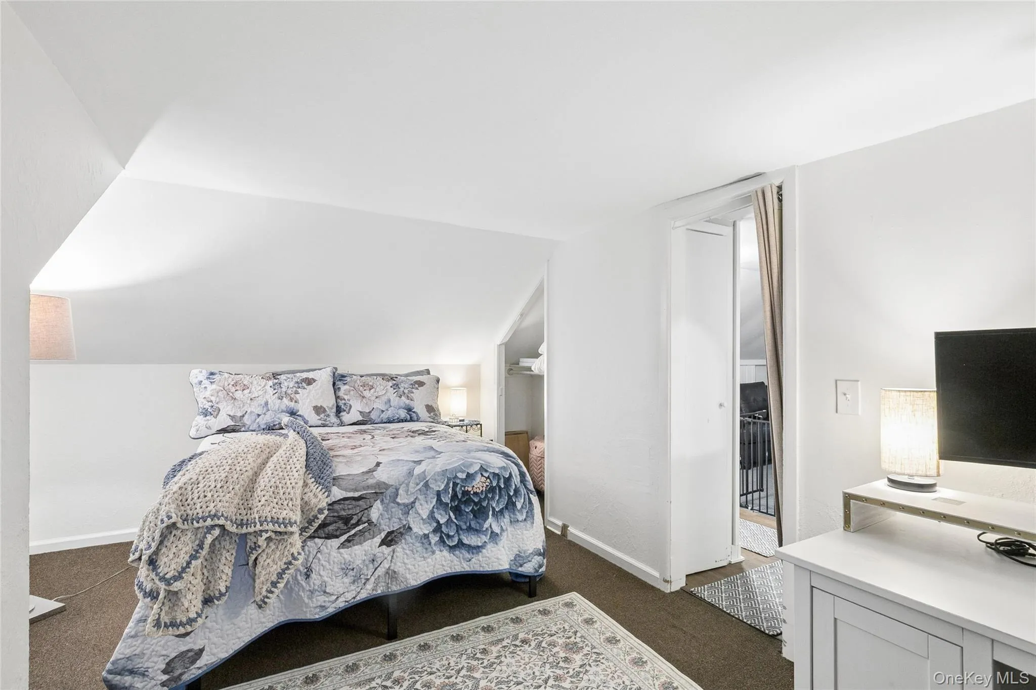 22 South Avenue, Smithtown, NY, 3 Bedrooms Bedrooms, 5 Rooms Rooms,2 BathroomsBathrooms,Residential,For Rent,South,0,1034437 22 South Avenue, Smithtown, NY, 3 Bedrooms Bedrooms, 5 Rooms Rooms,2 BathroomsBathrooms,Residential,For Rent,South,0,1034437
