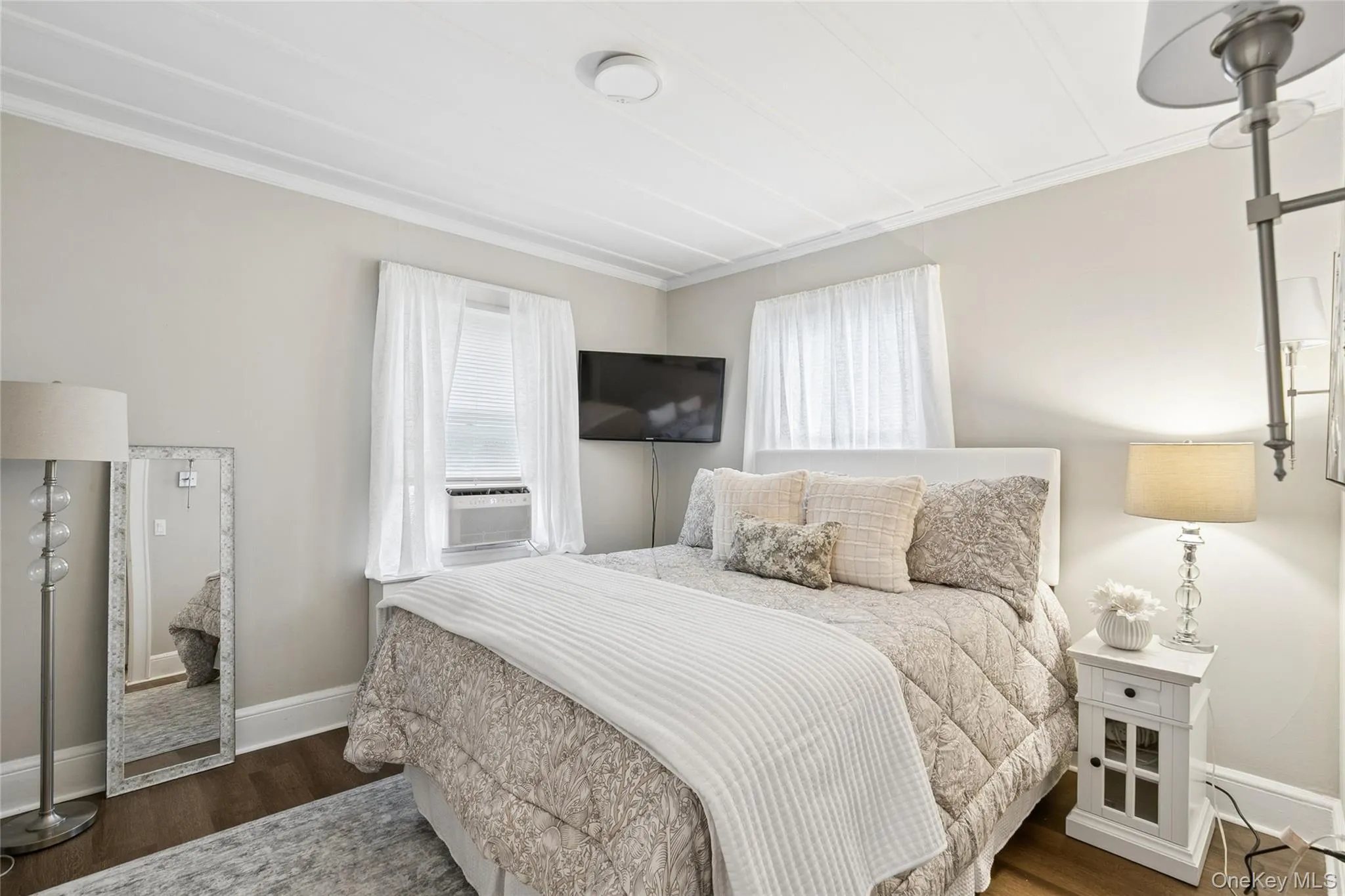 22 South Avenue, Smithtown, NY, 3 Bedrooms Bedrooms, 5 Rooms Rooms,2 BathroomsBathrooms,Residential,For Rent,South,0,1034437 22 South Avenue, Smithtown, NY, 3 Bedrooms Bedrooms, 5 Rooms Rooms,2 BathroomsBathrooms,Residential,For Rent,South,0,1034437