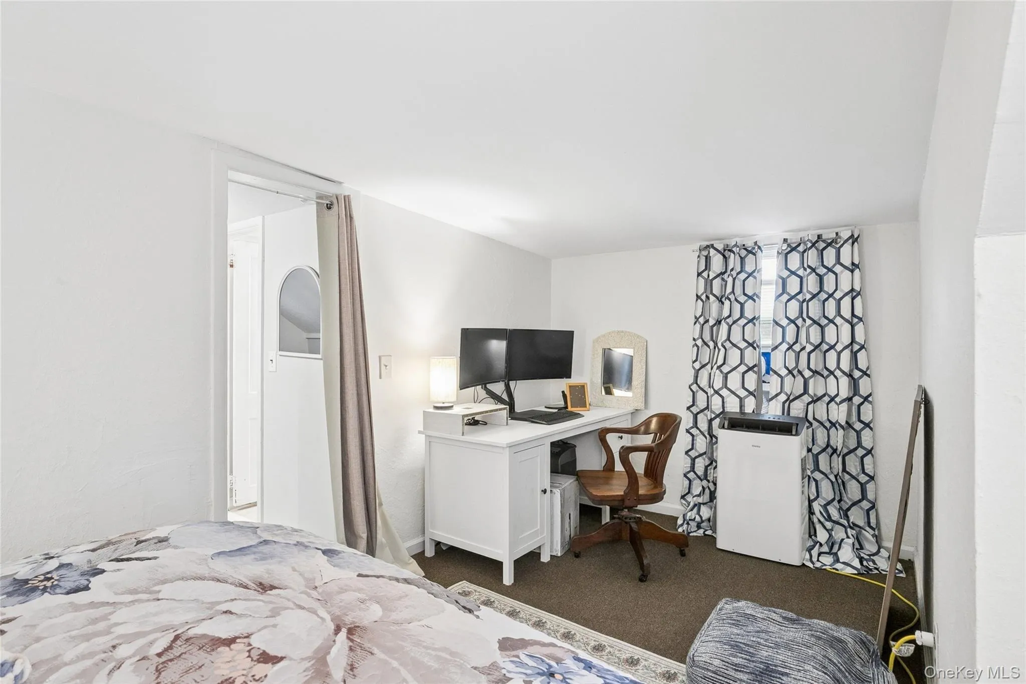 22 South Avenue, Smithtown, NY, 3 Bedrooms Bedrooms, 5 Rooms Rooms,2 BathroomsBathrooms,Residential,For Rent,South,0,1034437 22 South Avenue, Smithtown, NY, 3 Bedrooms Bedrooms, 5 Rooms Rooms,2 BathroomsBathrooms,Residential,For Rent,South,0,1034437