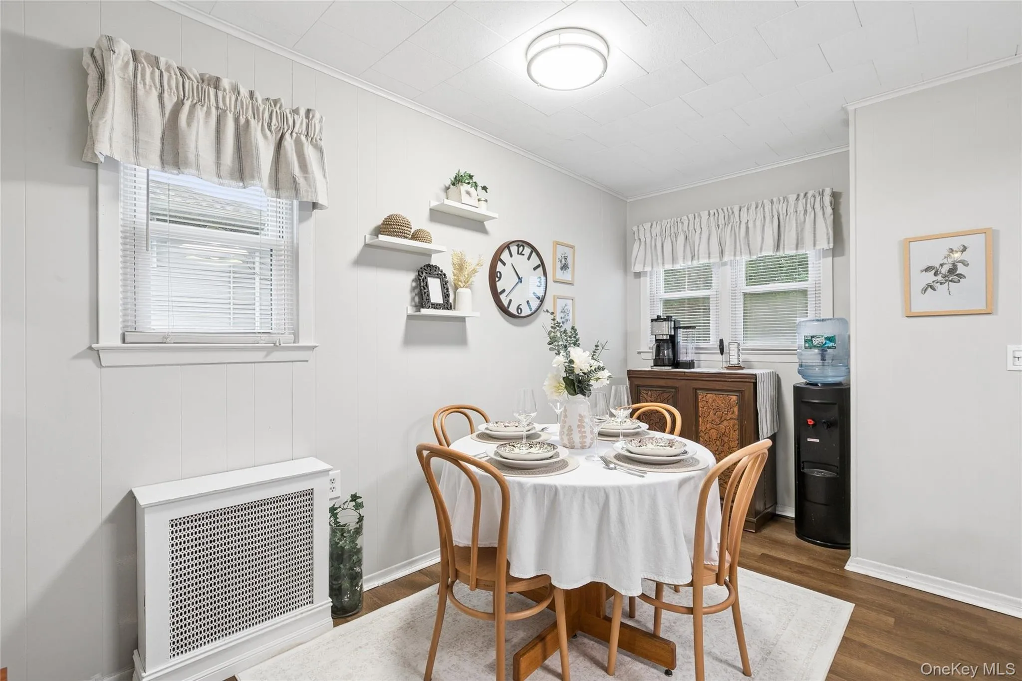 22 South Avenue, Smithtown, NY, 3 Bedrooms Bedrooms, 5 Rooms Rooms,2 BathroomsBathrooms,Residential,For Rent,South,0,1034437 22 South Avenue, Smithtown, NY, 3 Bedrooms Bedrooms, 5 Rooms Rooms,2 BathroomsBathrooms,Residential,For Rent,South,0,1034437
