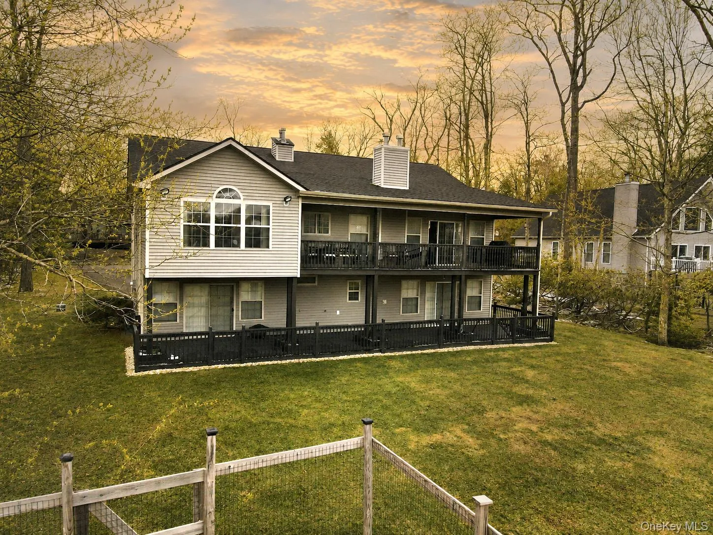 61 Lake Shore Drive West, Thompson, NY, 6 Bedrooms Bedrooms, 10 Rooms Rooms,3 BathroomsBathrooms,Residential,For Rent,Lake Shore Drive West,0,1034438 61 Lake Shore Drive West, Thompson, NY, 6 Bedrooms Bedrooms, 10 Rooms Rooms,3 BathroomsBathrooms,Residential,For Rent,Lake Shore Drive West,0,1034438
