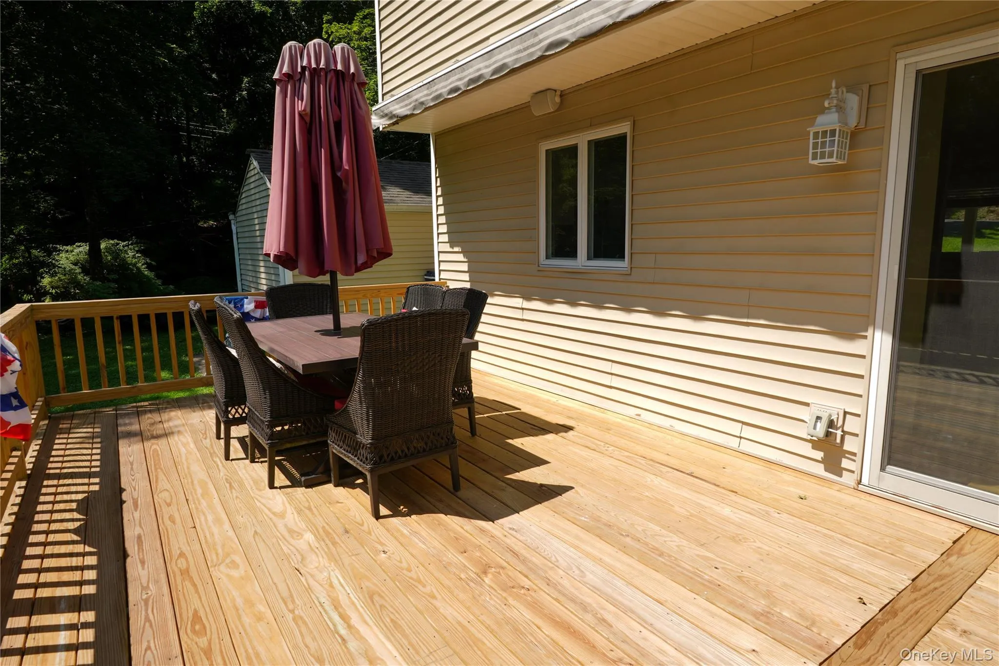 Brand-new custom deck to enjoy overlooking the backyard Brand-new custom deck to enjoy overlooking the backyard