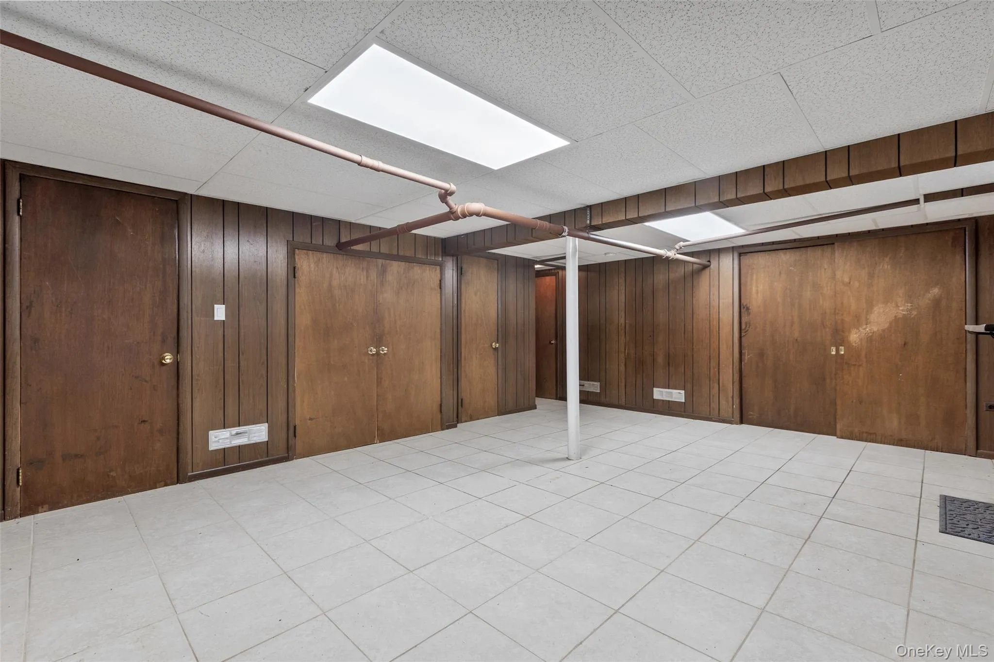 210 aka 206 Hollywood Avenue, Yonkers, NY, 4 Bedrooms Bedrooms, 7 Rooms Rooms,1 BathroomBathrooms,Residential,For Rent,Hollywood,0,1034450 210 aka 206 Hollywood Avenue, Yonkers, NY, 4 Bedrooms Bedrooms, 7 Rooms Rooms,1 BathroomBathrooms,Residential,For Rent,Hollywood,0,1034450