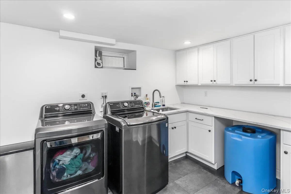 1214 Maple Avenue, Hempstead, NY, 5 Bedrooms Bedrooms, 8 Rooms Rooms,3 BathroomsBathrooms,Residential Lease,For Rent,Maple,0,1034454 1214 Maple Avenue, Hempstead, NY, 5 Bedrooms Bedrooms, 8 Rooms Rooms,3 BathroomsBathrooms,Residential Lease,For Rent,Maple,0,1034454