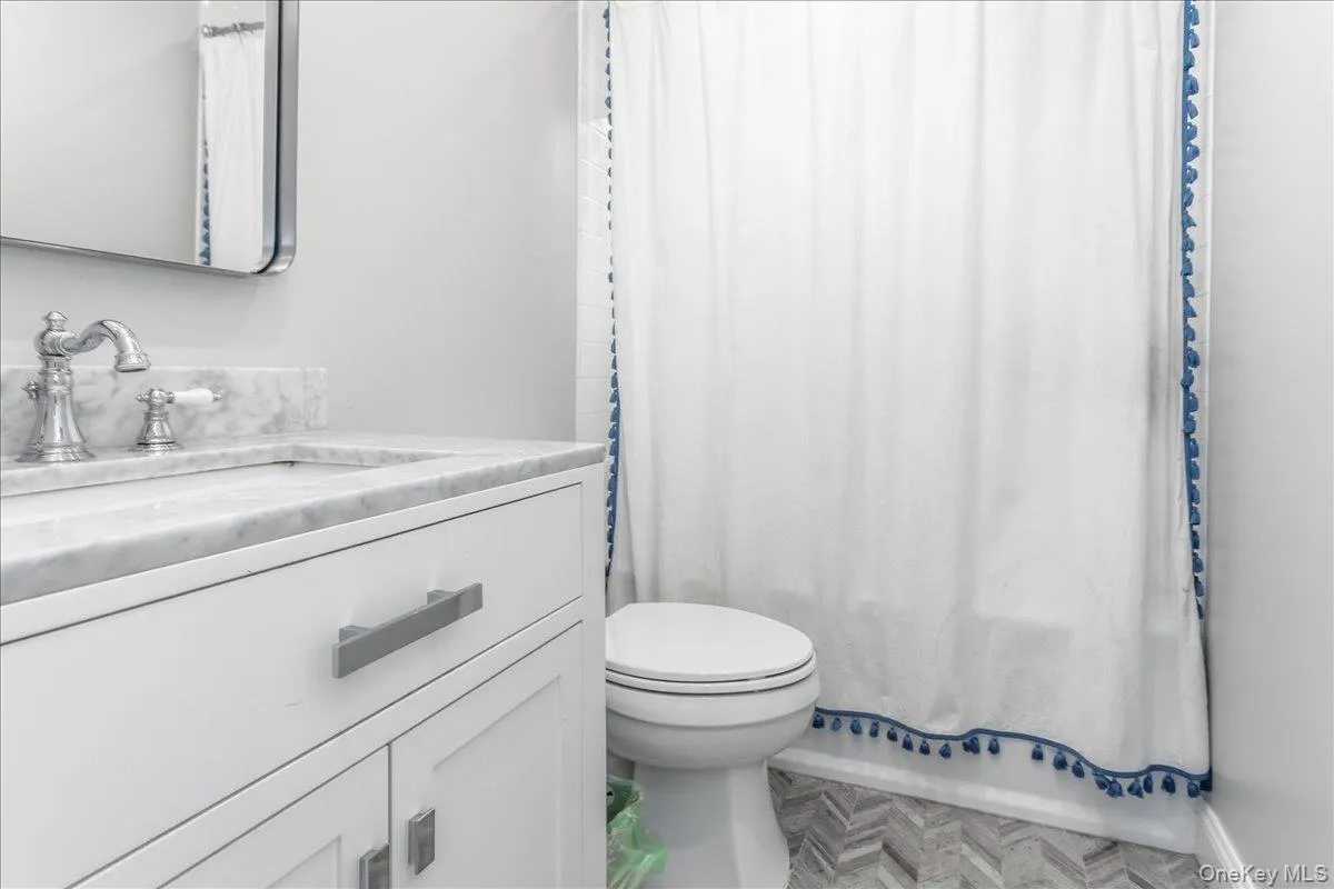 1214 Maple Avenue, Hempstead, NY, 5 Bedrooms Bedrooms, 8 Rooms Rooms,3 BathroomsBathrooms,Residential Lease,For Rent,Maple,0,1034454 1214 Maple Avenue, Hempstead, NY, 5 Bedrooms Bedrooms, 8 Rooms Rooms,3 BathroomsBathrooms,Residential Lease,For Rent,Maple,0,1034454
