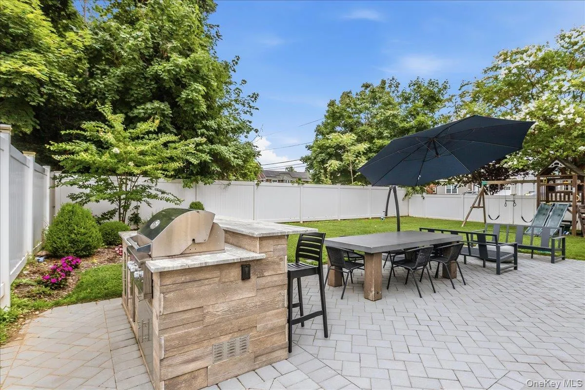 1214 Maple Avenue, Hempstead, NY, 5 Bedrooms Bedrooms, 8 Rooms Rooms,3 BathroomsBathrooms,Residential Lease,For Rent,Maple,0,1034454 1214 Maple Avenue, Hempstead, NY, 5 Bedrooms Bedrooms, 8 Rooms Rooms,3 BathroomsBathrooms,Residential Lease,For Rent,Maple,0,1034454